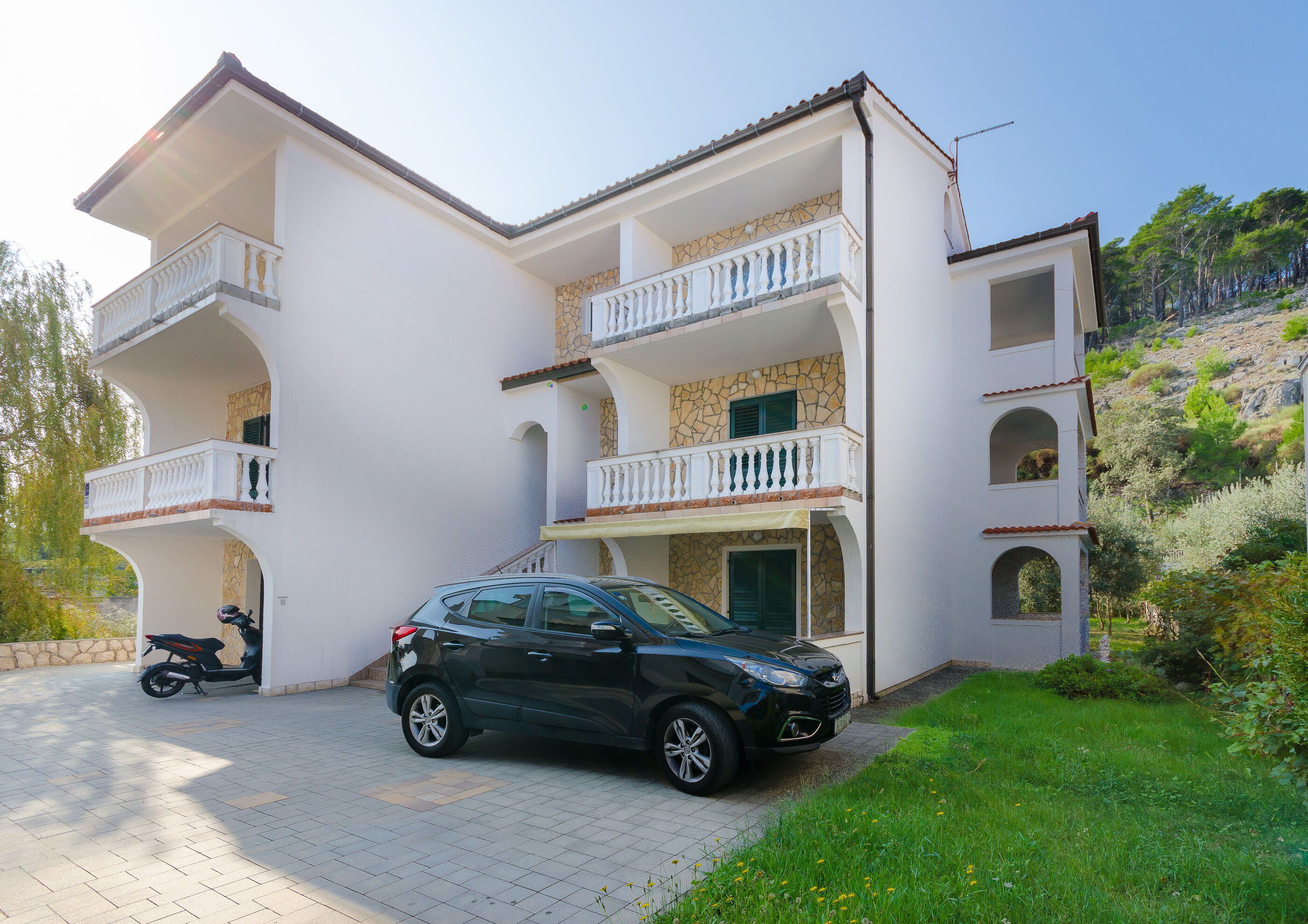 Apartments Iva 89921-A1