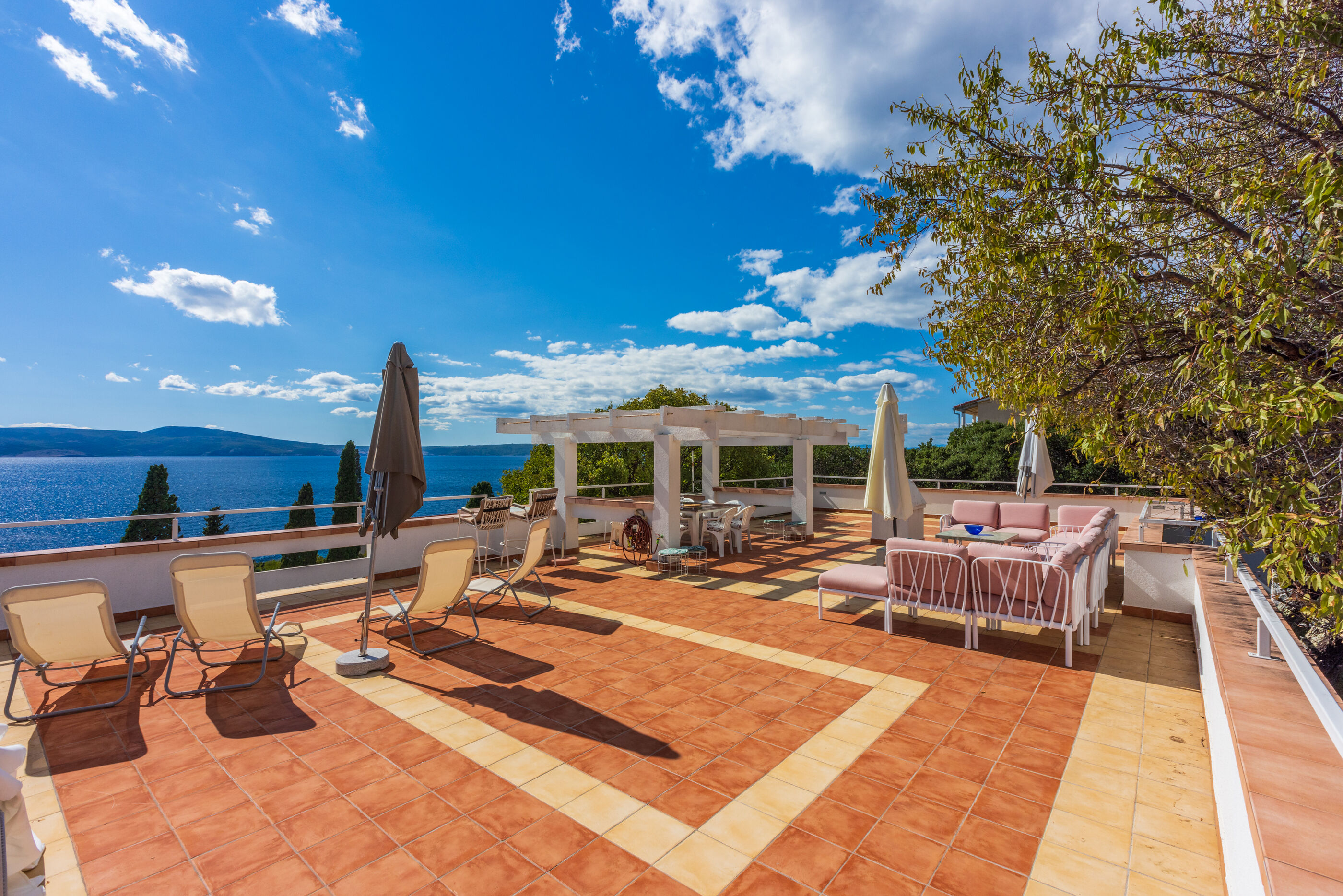 House VILLA VAHO 62634-A1