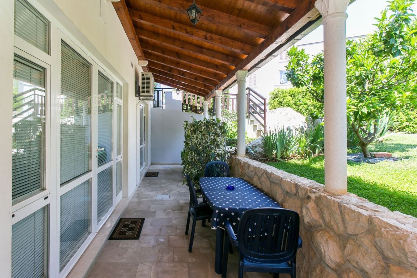 Apartments Milenko 52771-A2