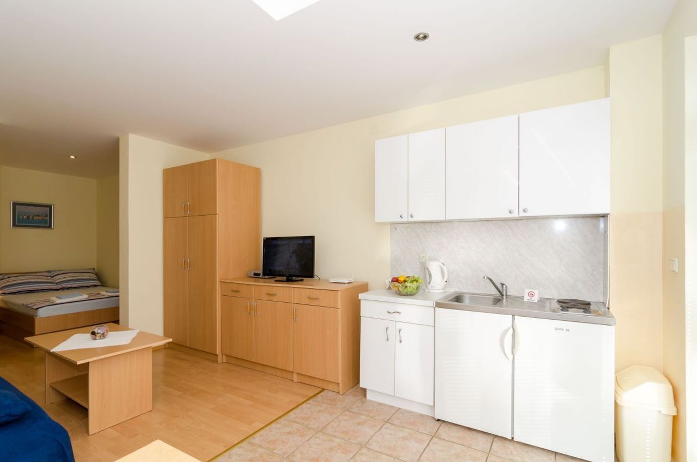 Apartments Milenko 52771-A1