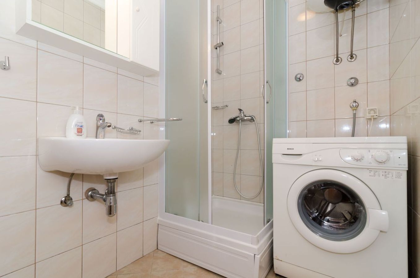 Apartments Milenko 52771-A1