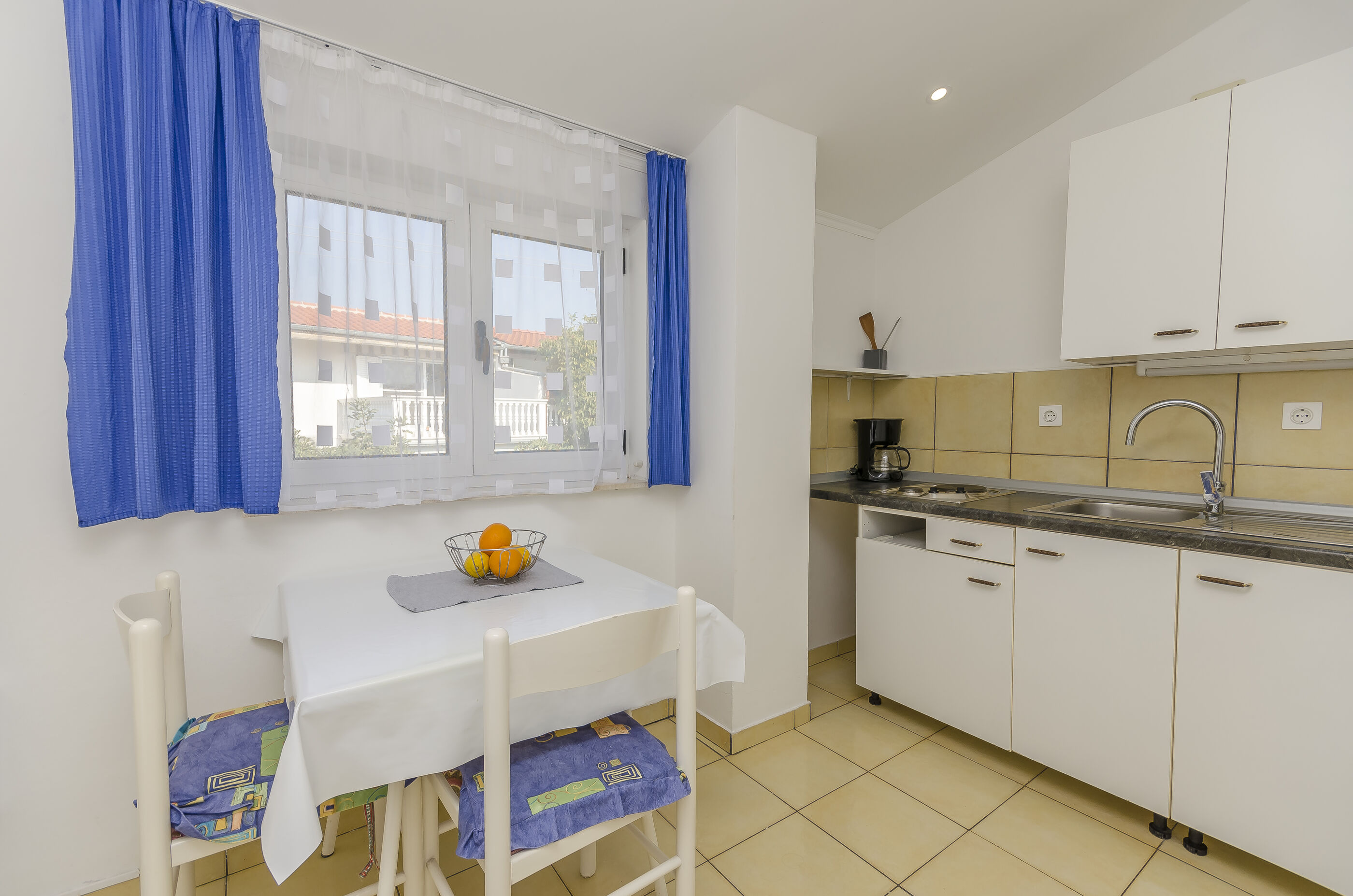 Apartments and Rooms On the Beach 10711-A1