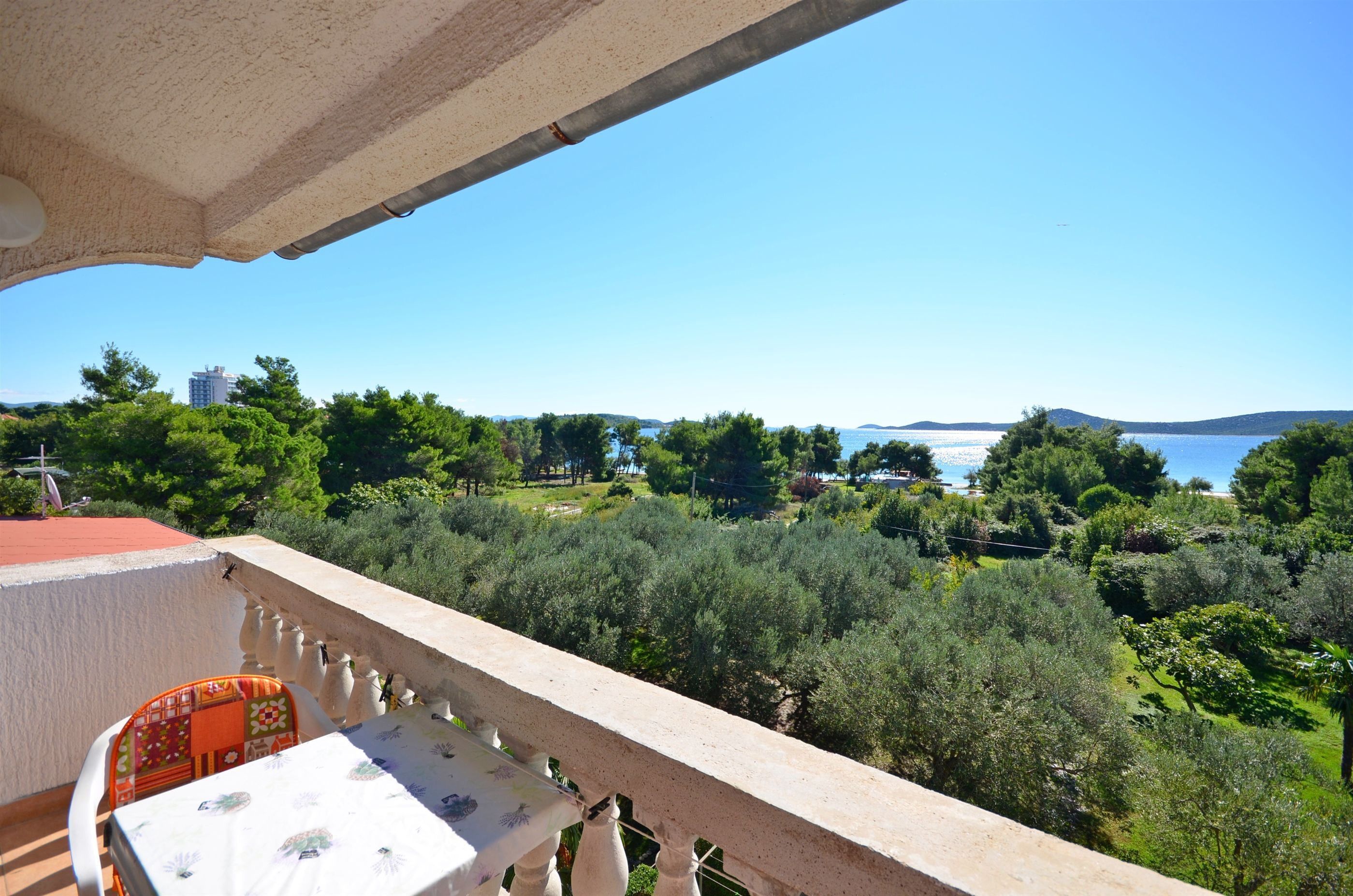Apartments and Rooms On the Beach 10711-A4