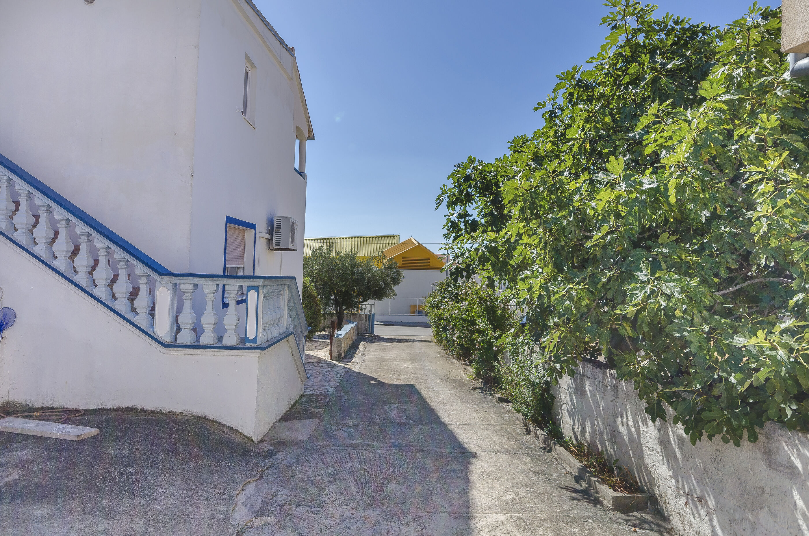Apartments Jerko 89601-A1