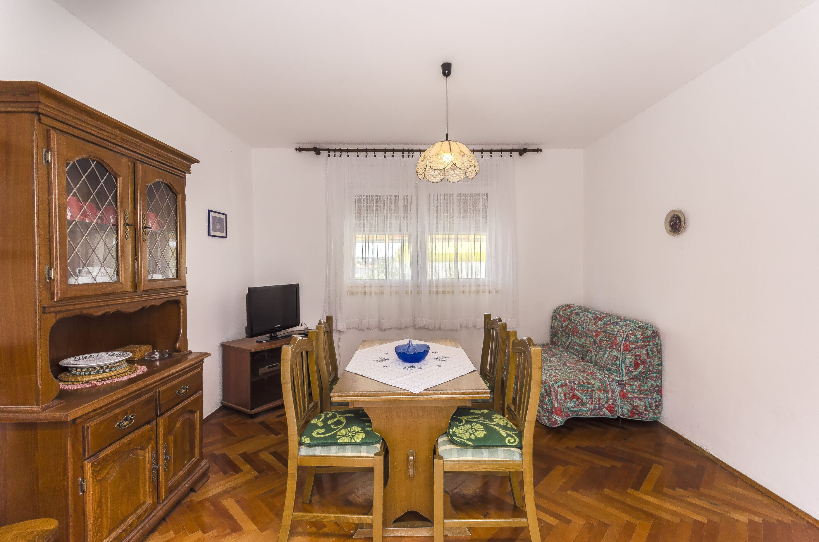 Apartments Jerko 89601-A1