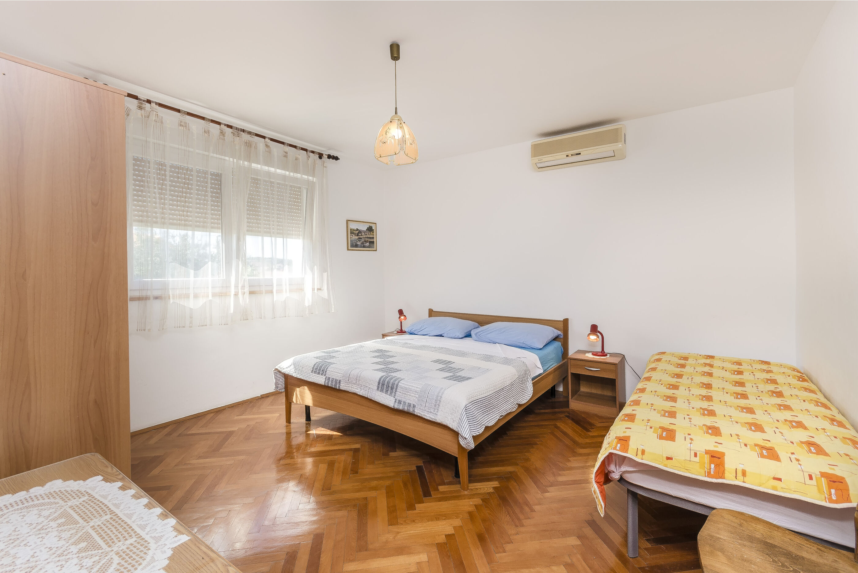 Apartments Jerko 89601-A1