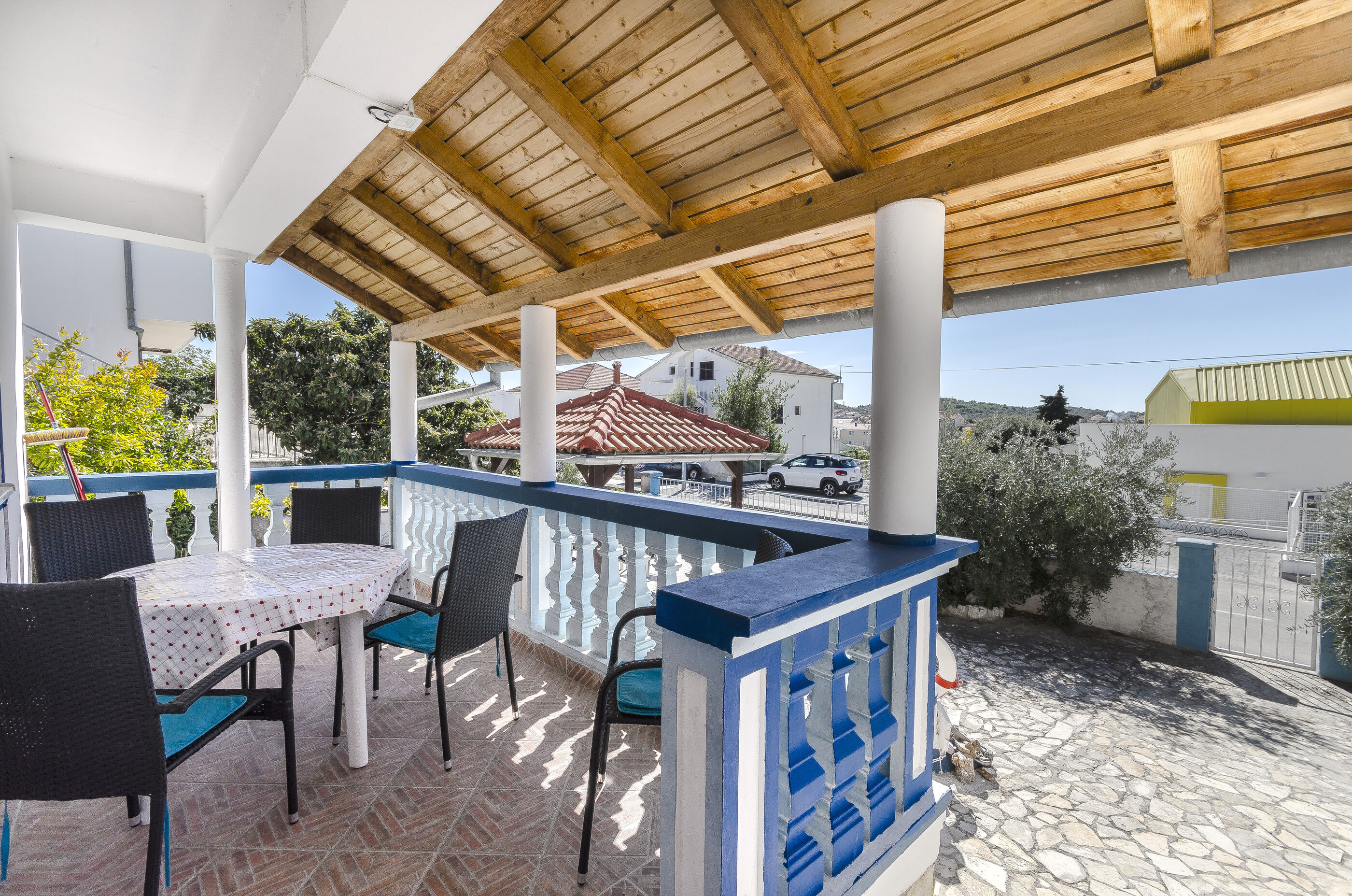 Apartments Jerko 89601-A1