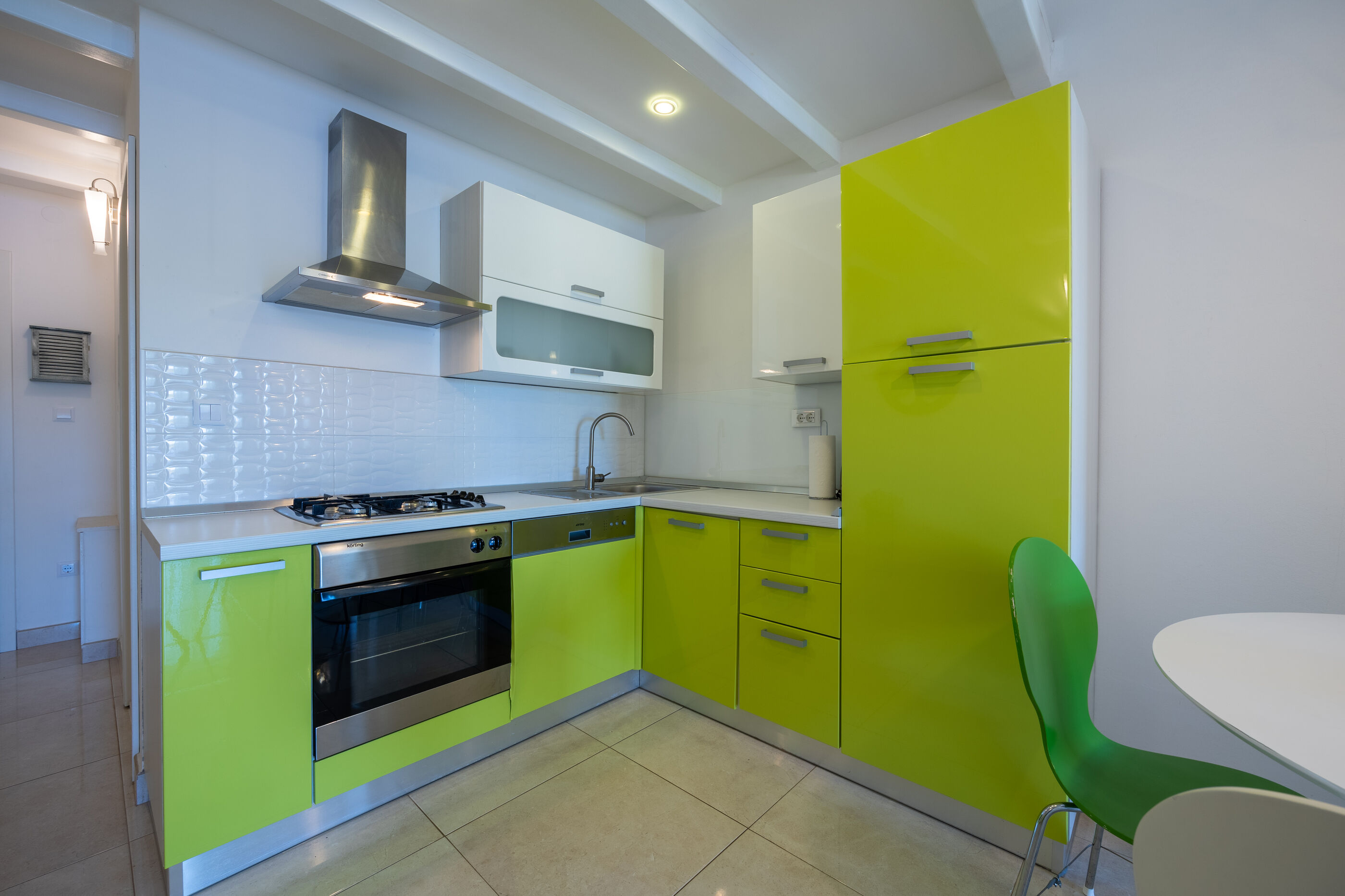 Apartments Perfect place 89521-A4