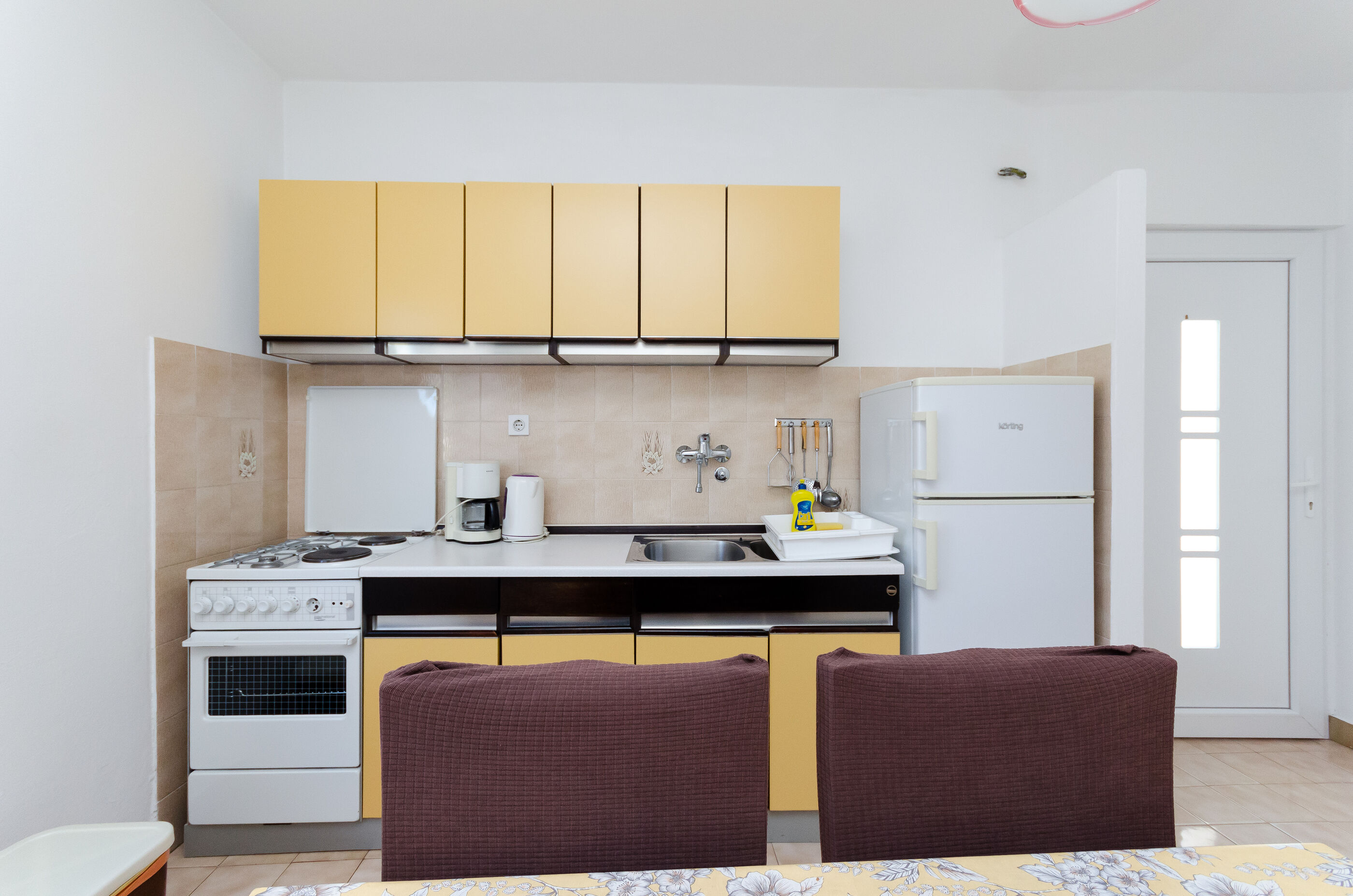 Apartments Ljubica J 89951-A1