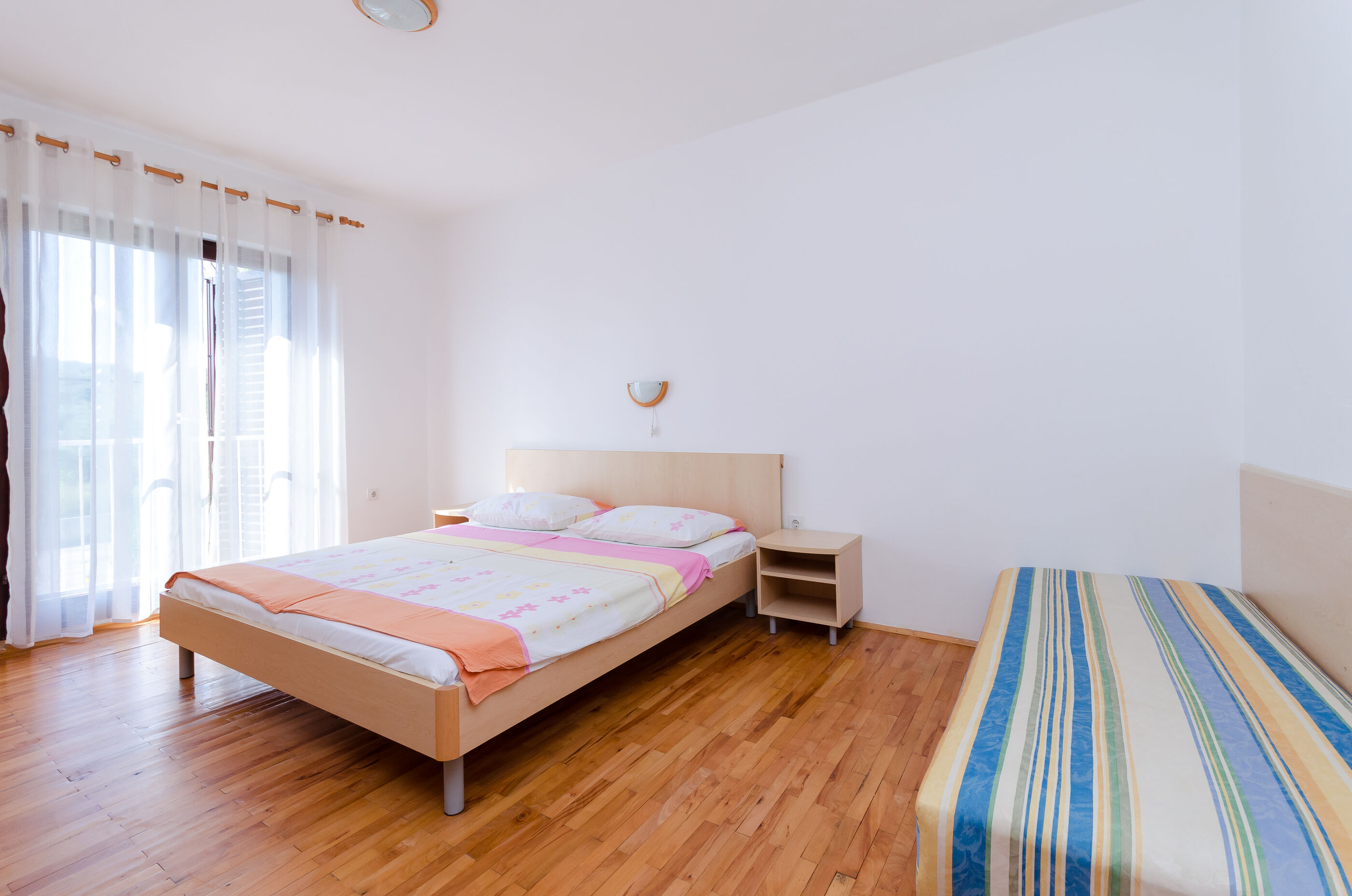 Apartments Ljubica J 89951-A1