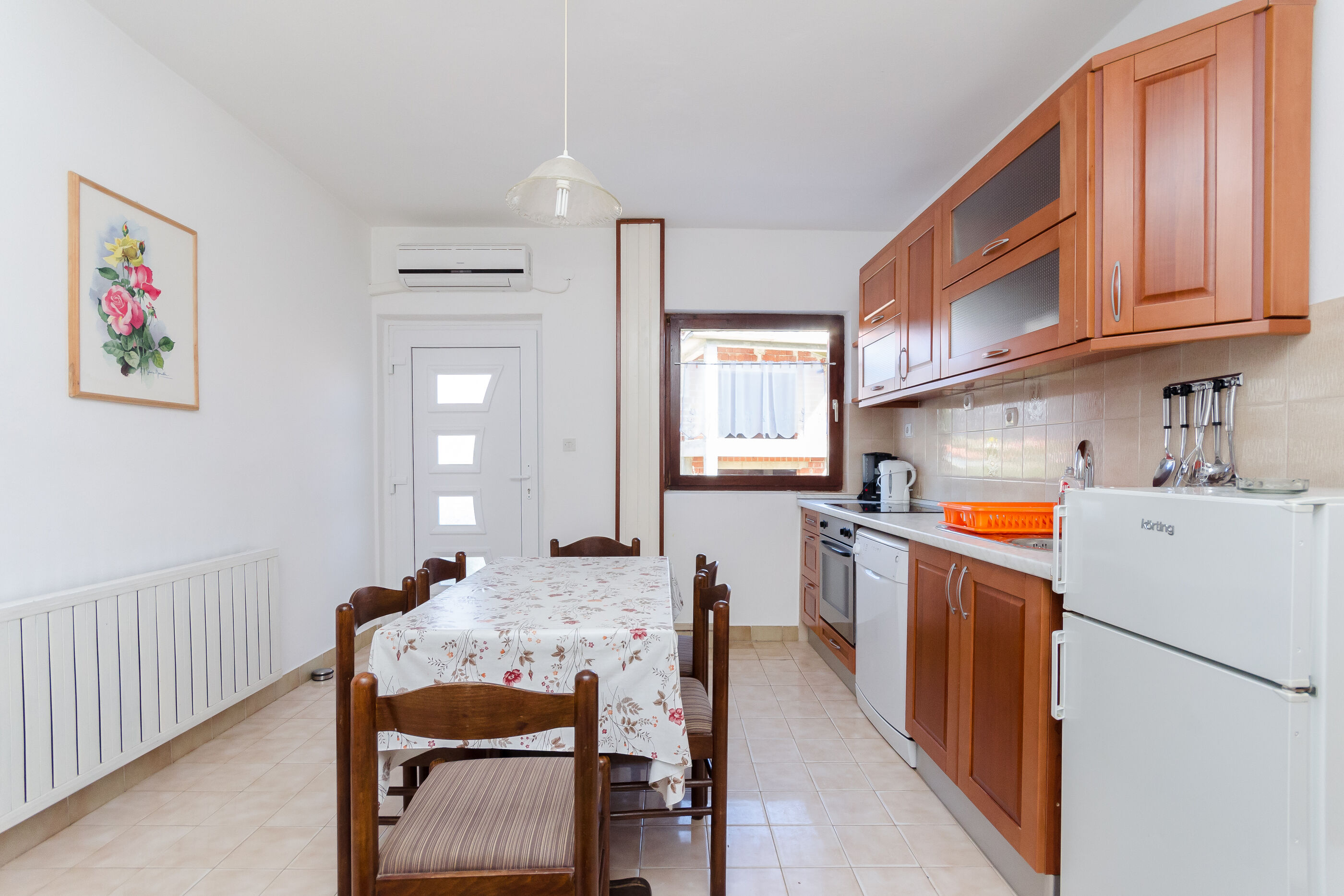 Apartments Ljubica J 89951-A2