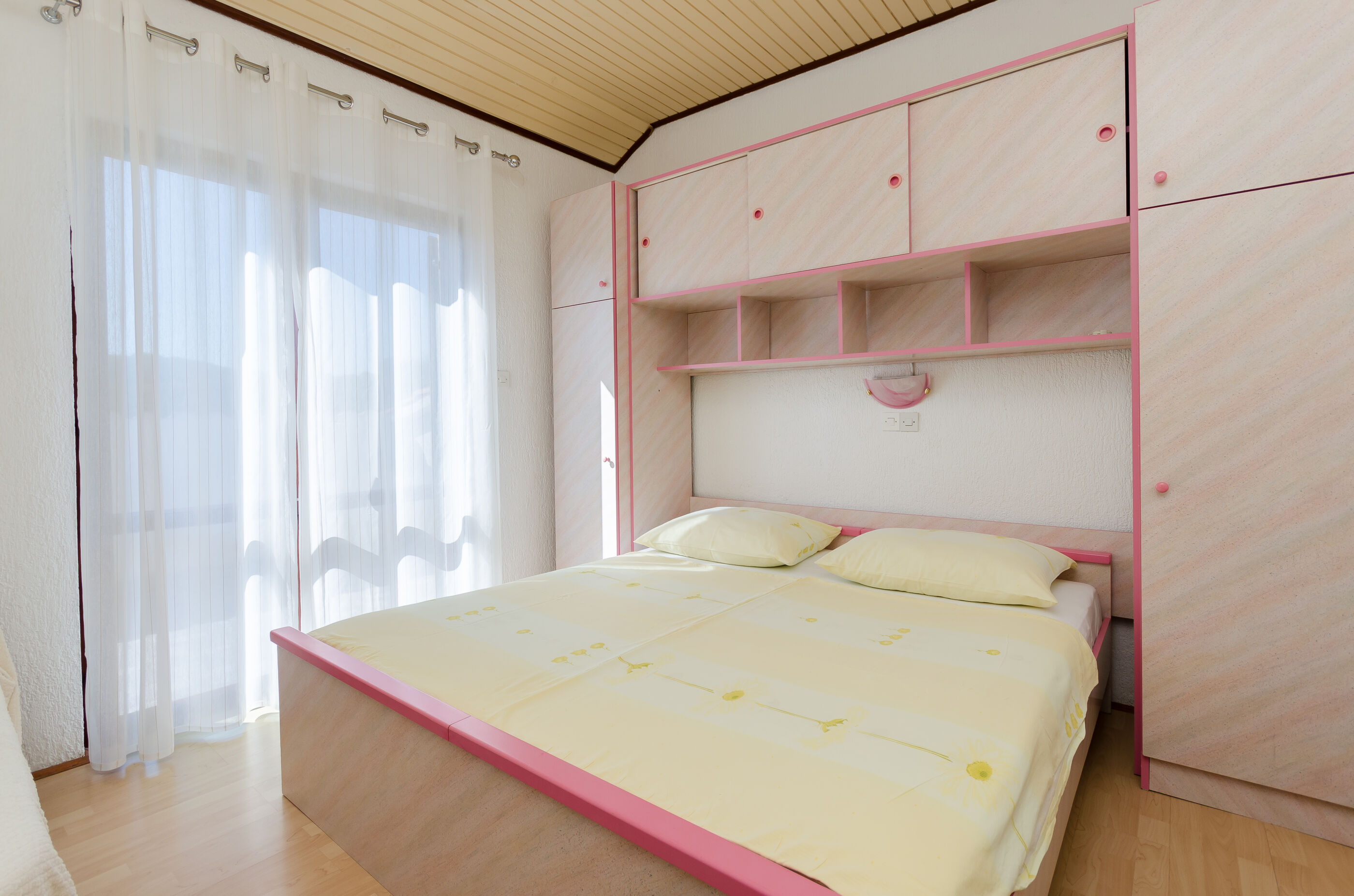 Apartments Ljubica J 89951-A3
