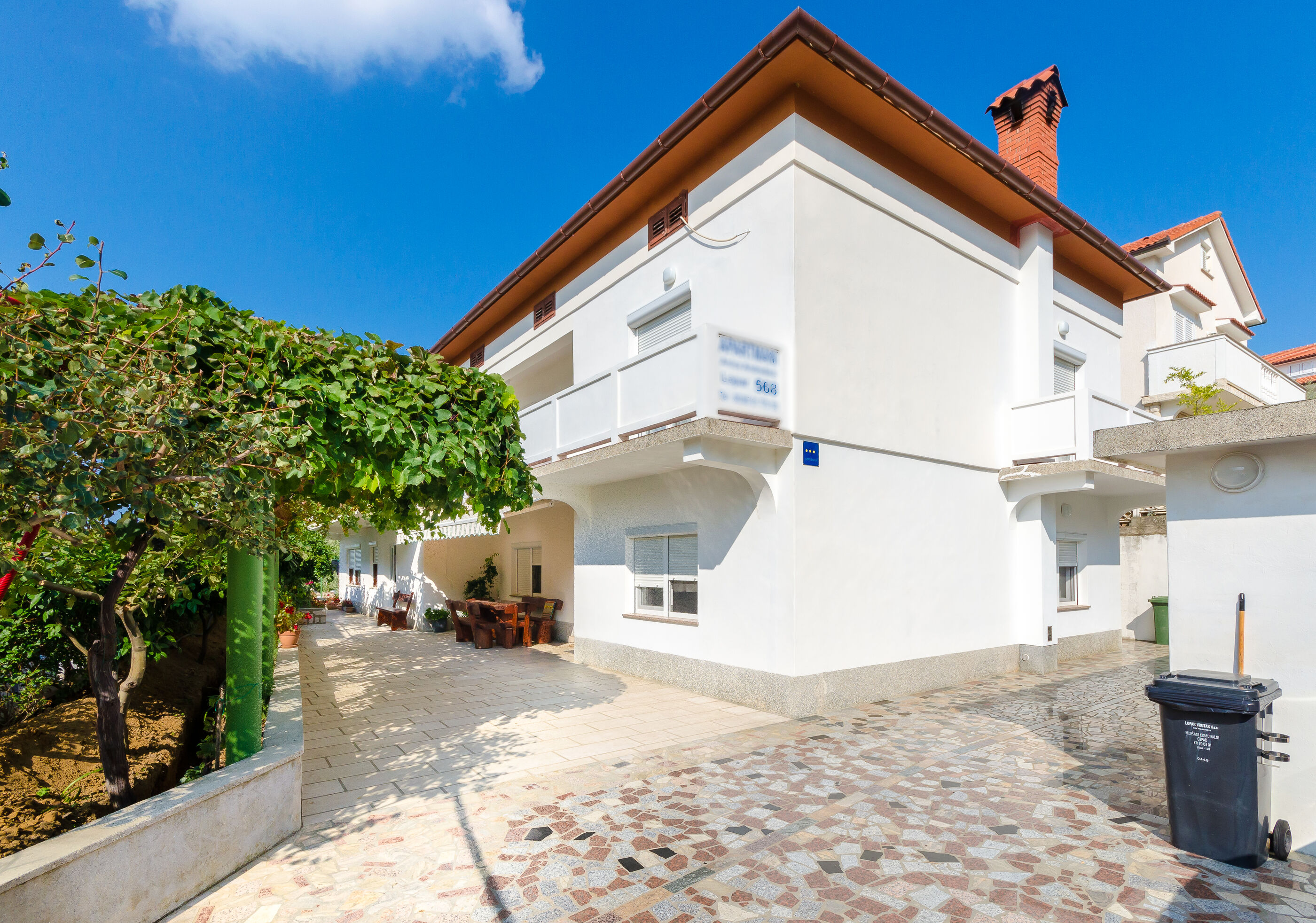 Apartments Ruza A Accommodation in Rab