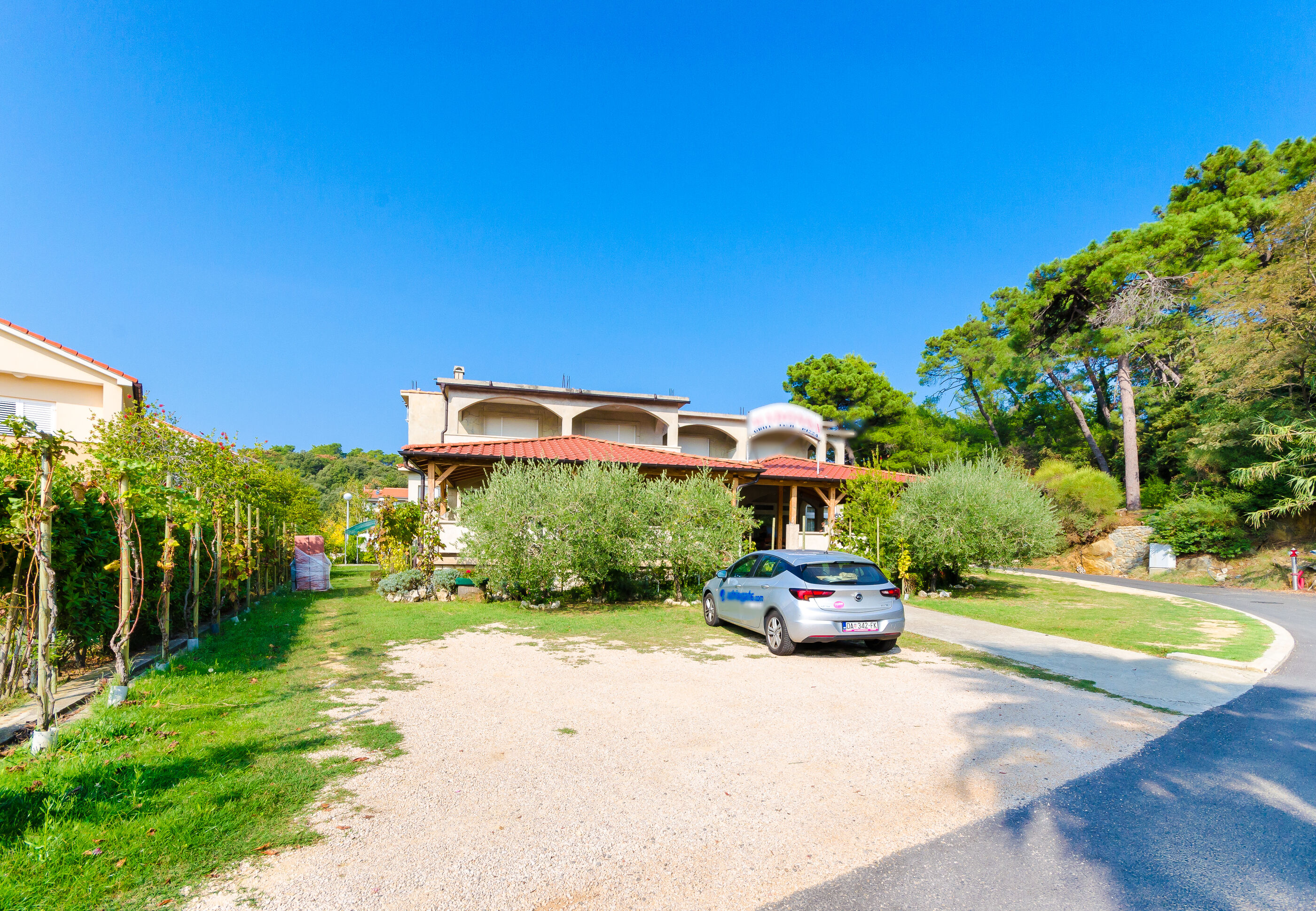 Apartments Josip  S 89971-A1