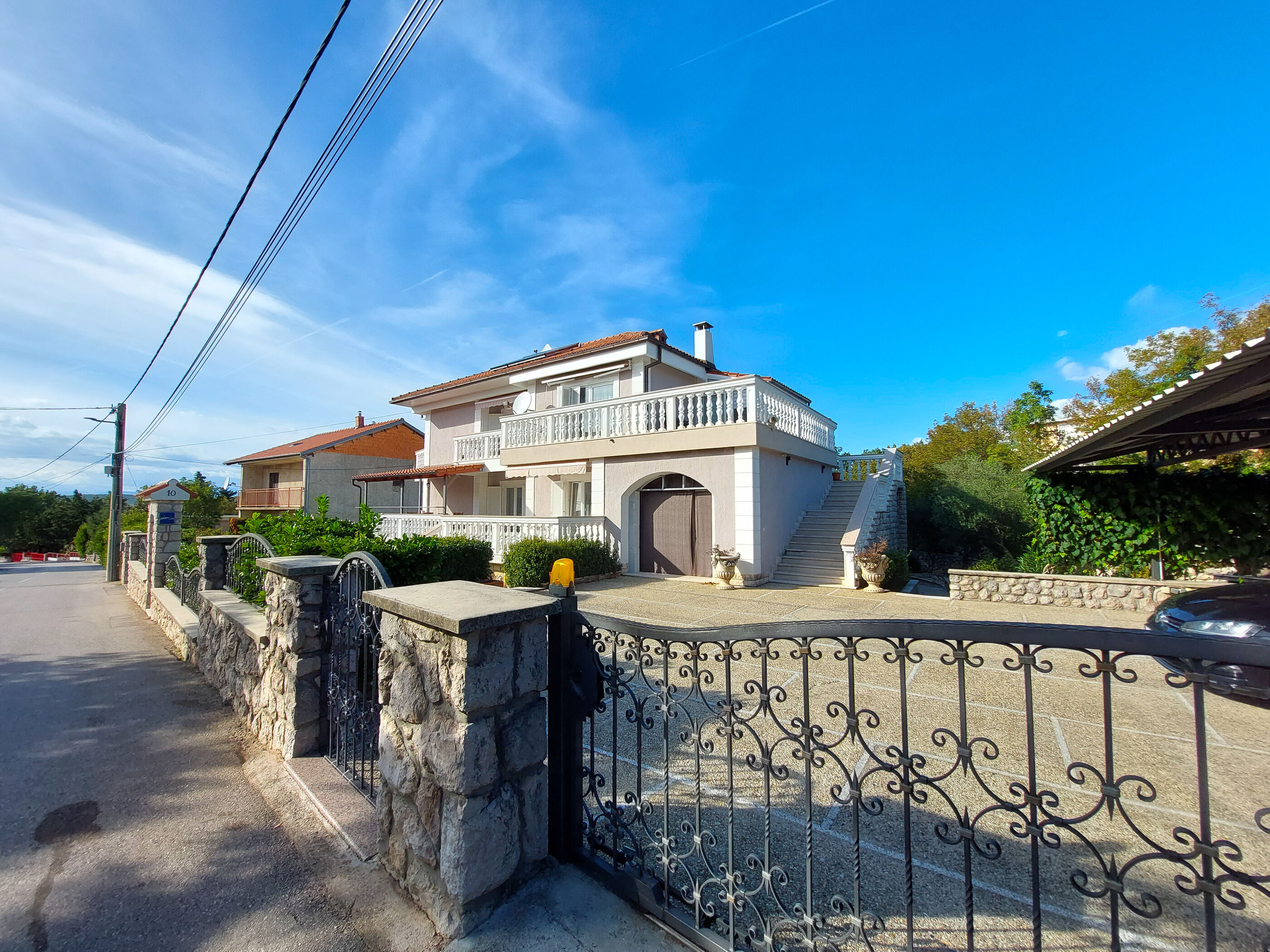 Apartments Nono 82341-A2
