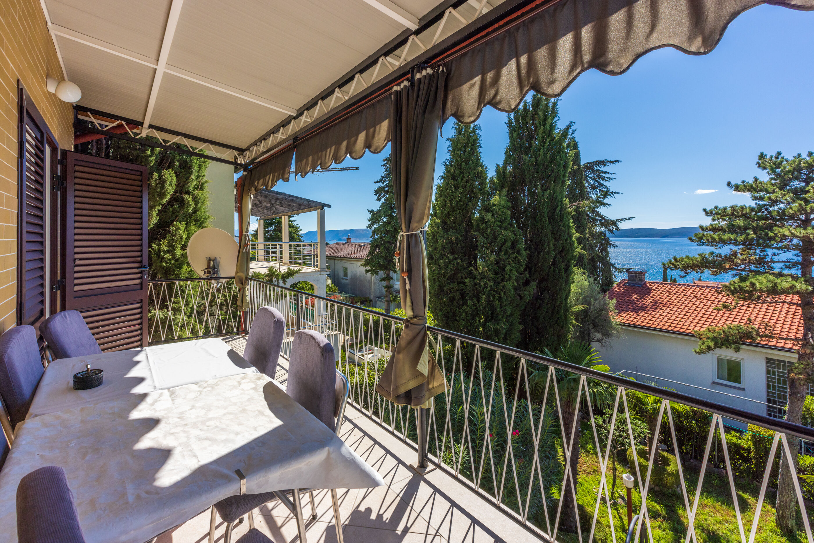 Apartments Hinic 62654-A2