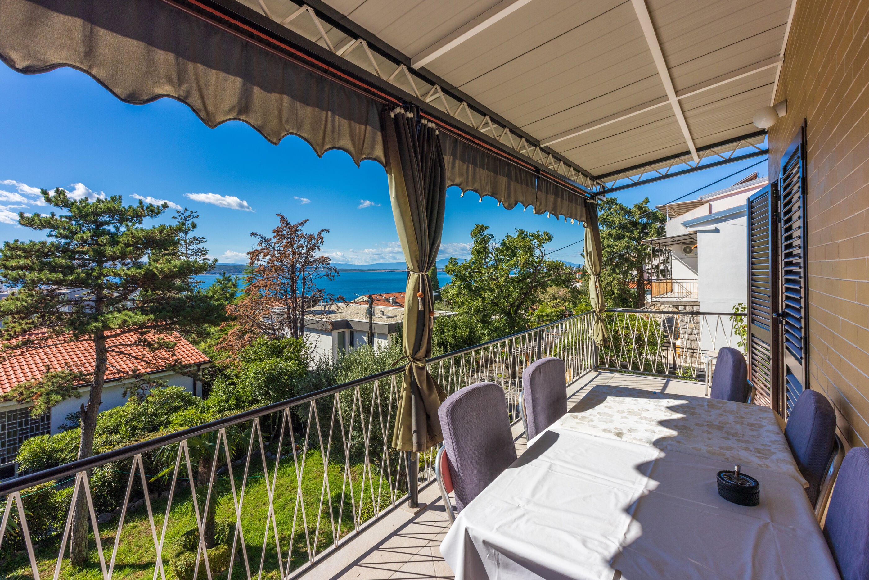 Apartments Hinic 62654-A2