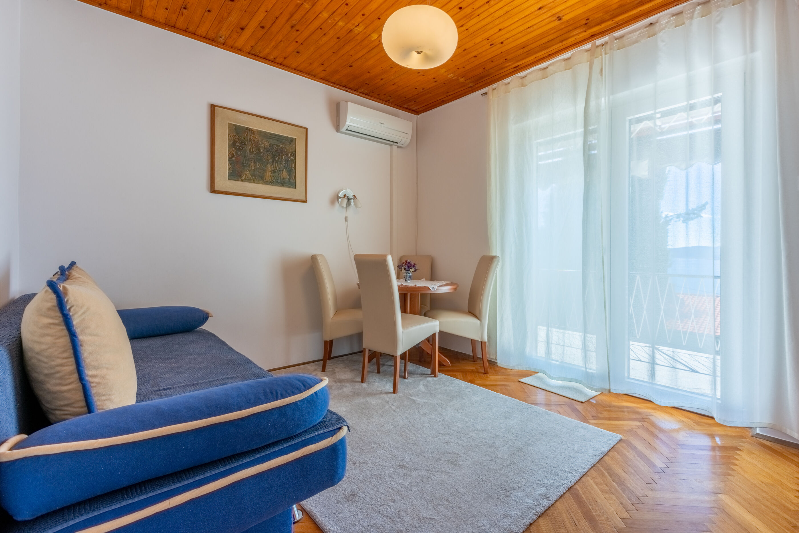 Apartments Hinic 62654-A2
