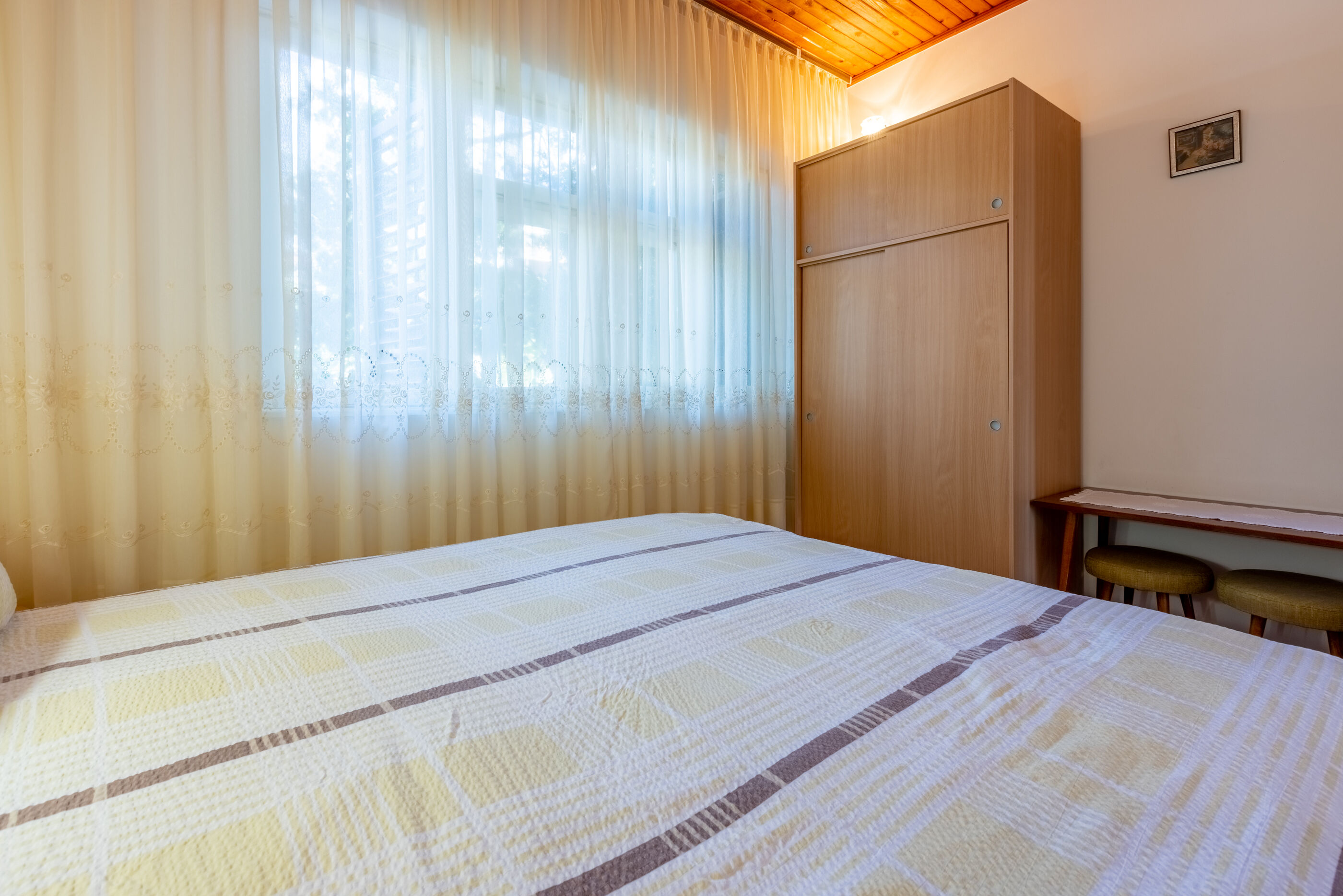 Apartments Hinic 62654-A2