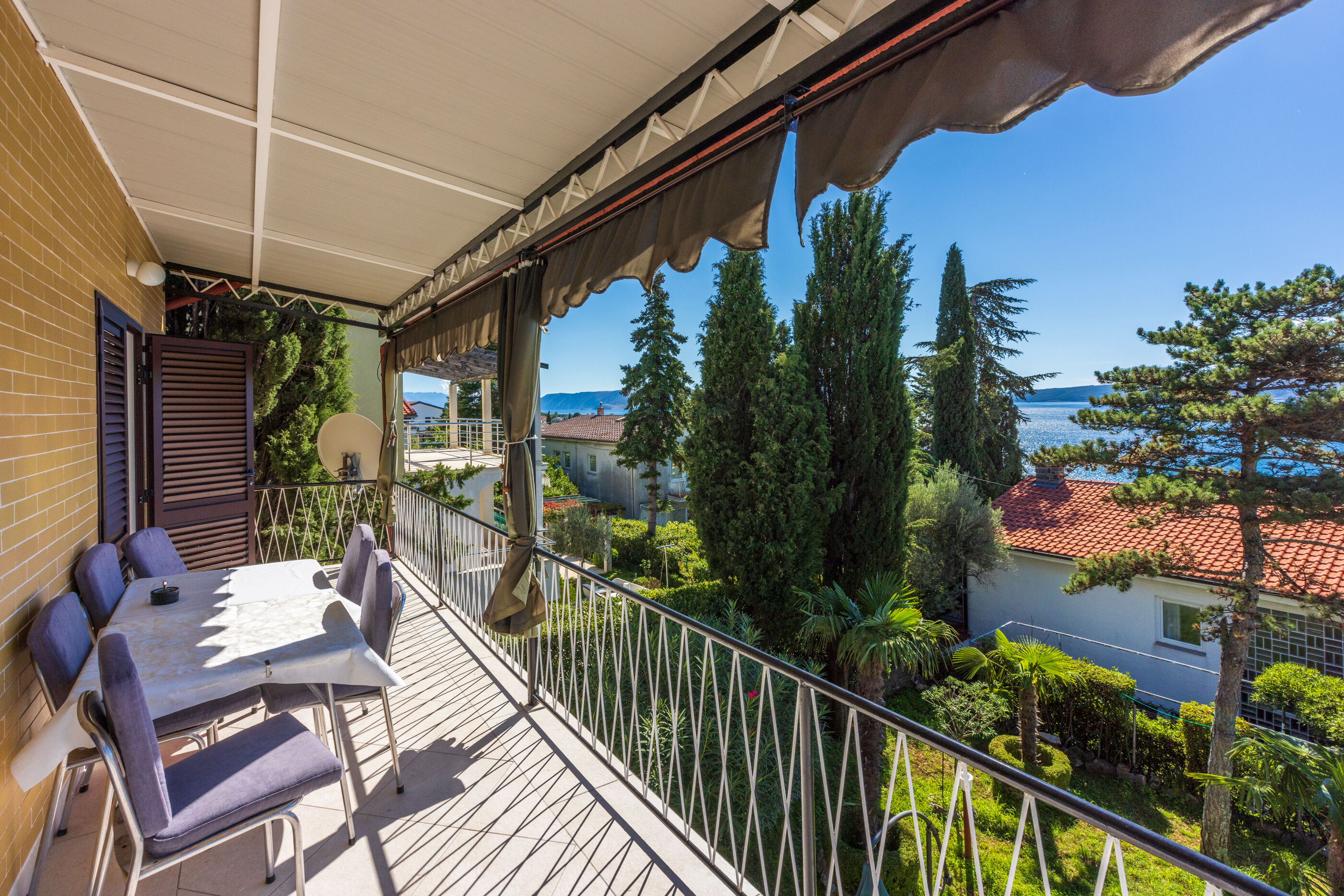 Apartments Hinic 62654-A2