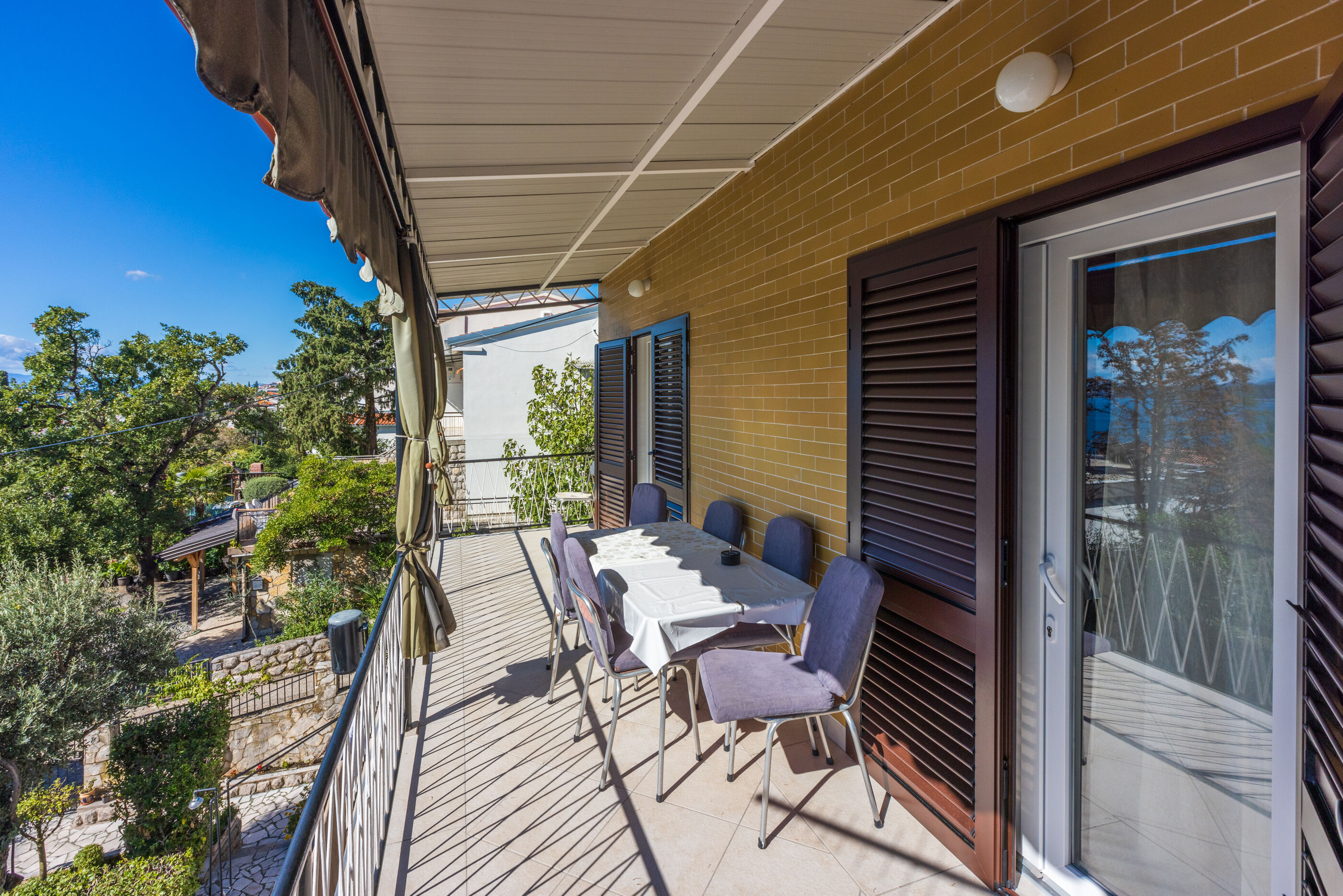 Apartments Hinic 62654-A2