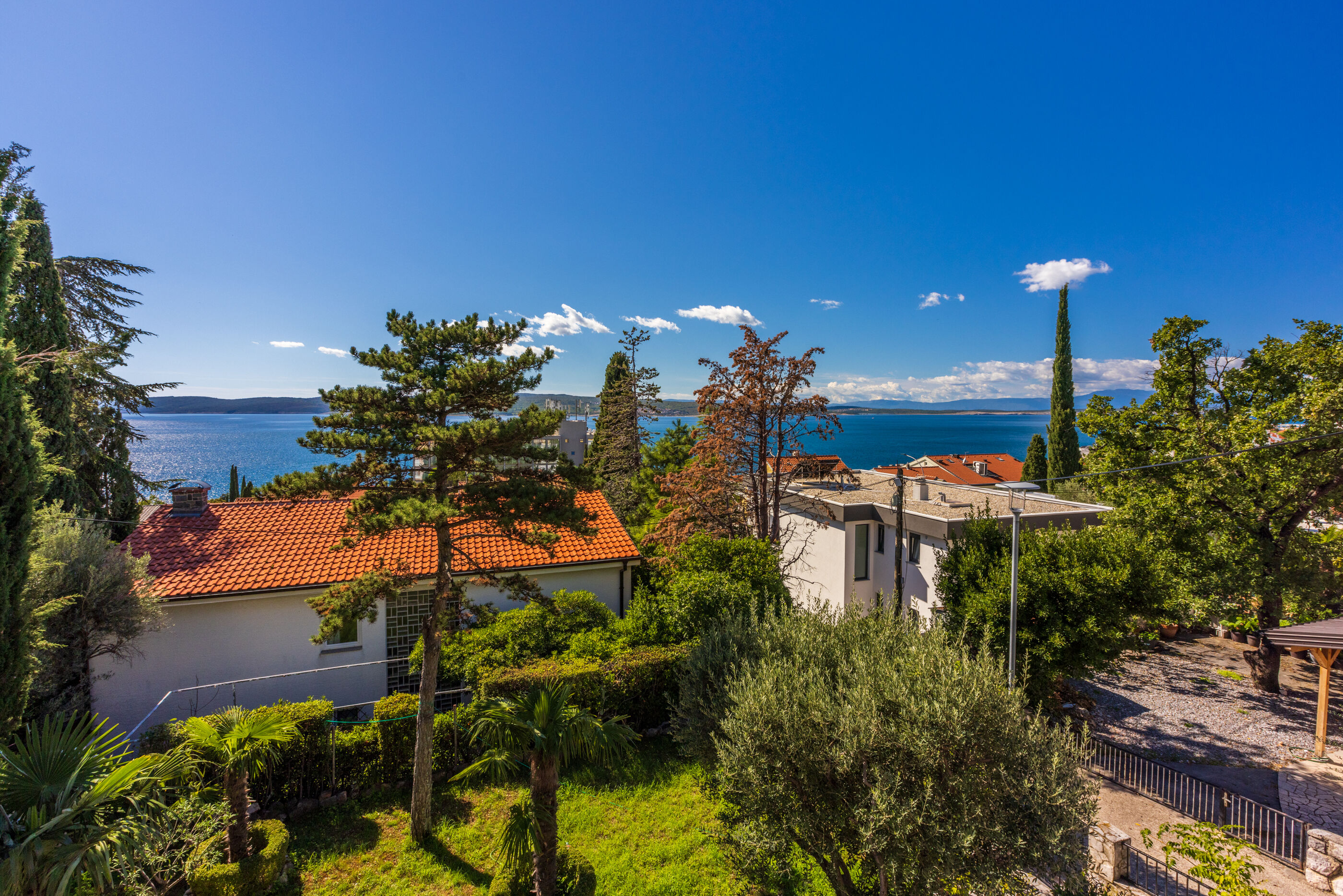 Apartments Hinic 62654-A2