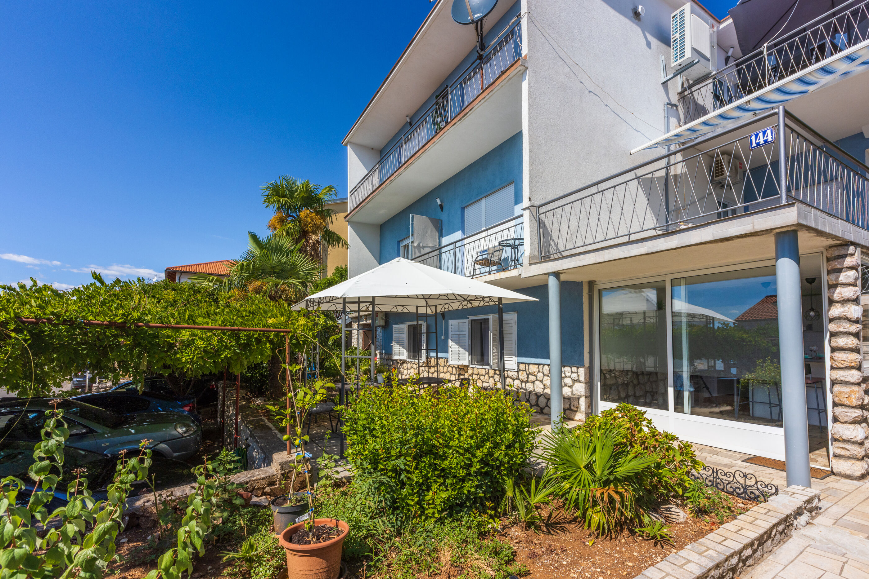 Apartments Alenka 62858-A2