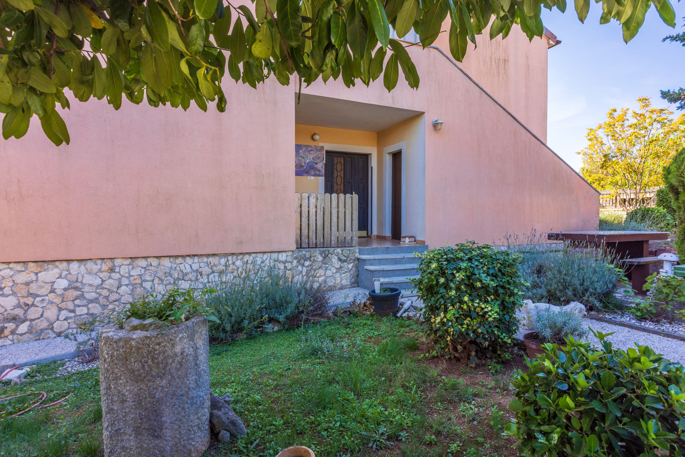 Apartments Davor 71861-A1