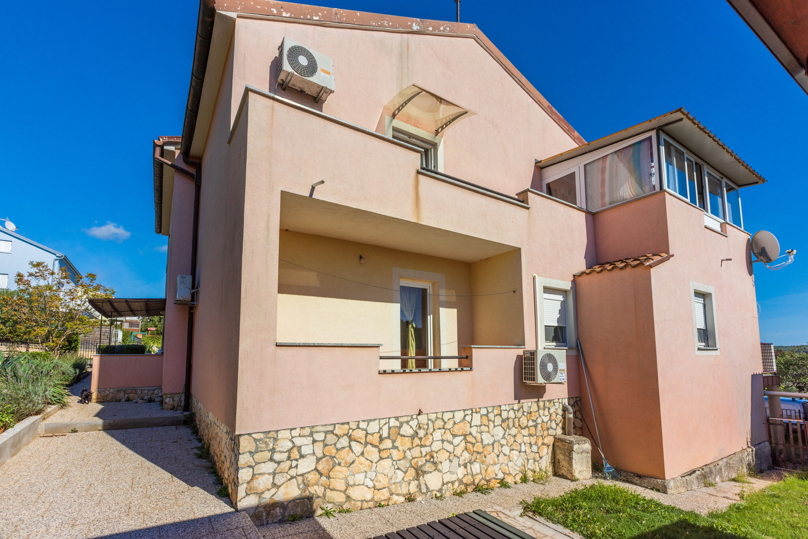 Apartments Davor 71861-A1
