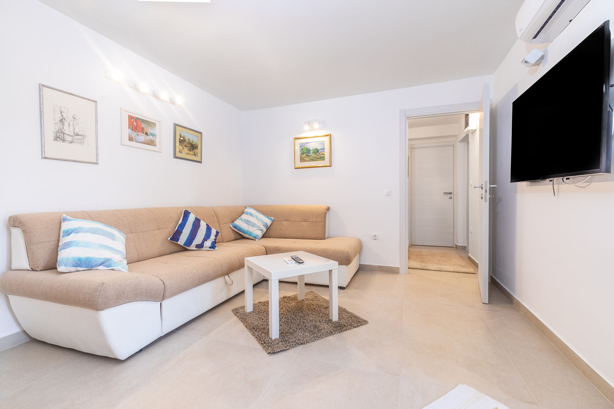 Apartment Leonarda 62046-A1