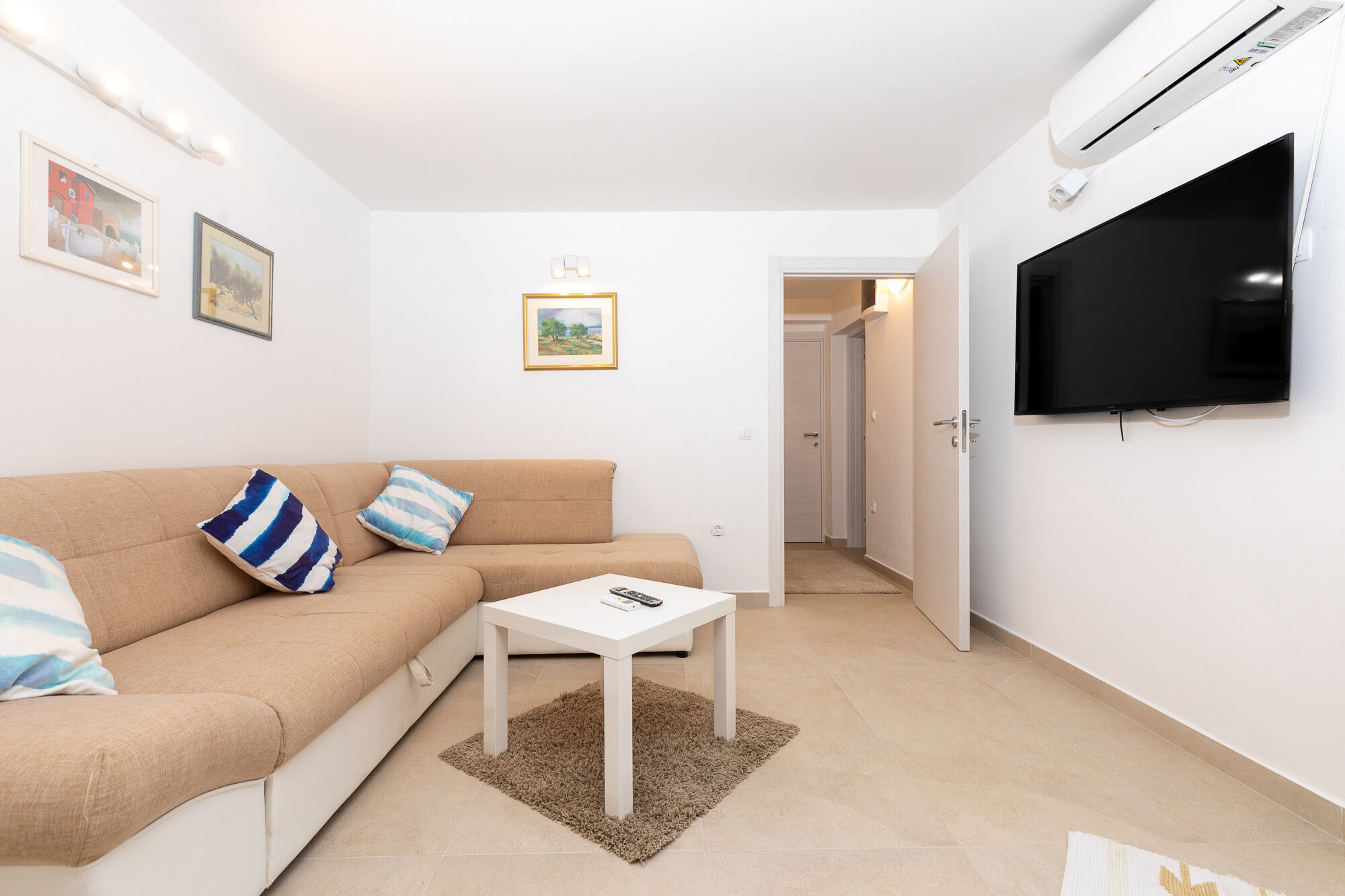 Apartment Leonarda 62046-A1