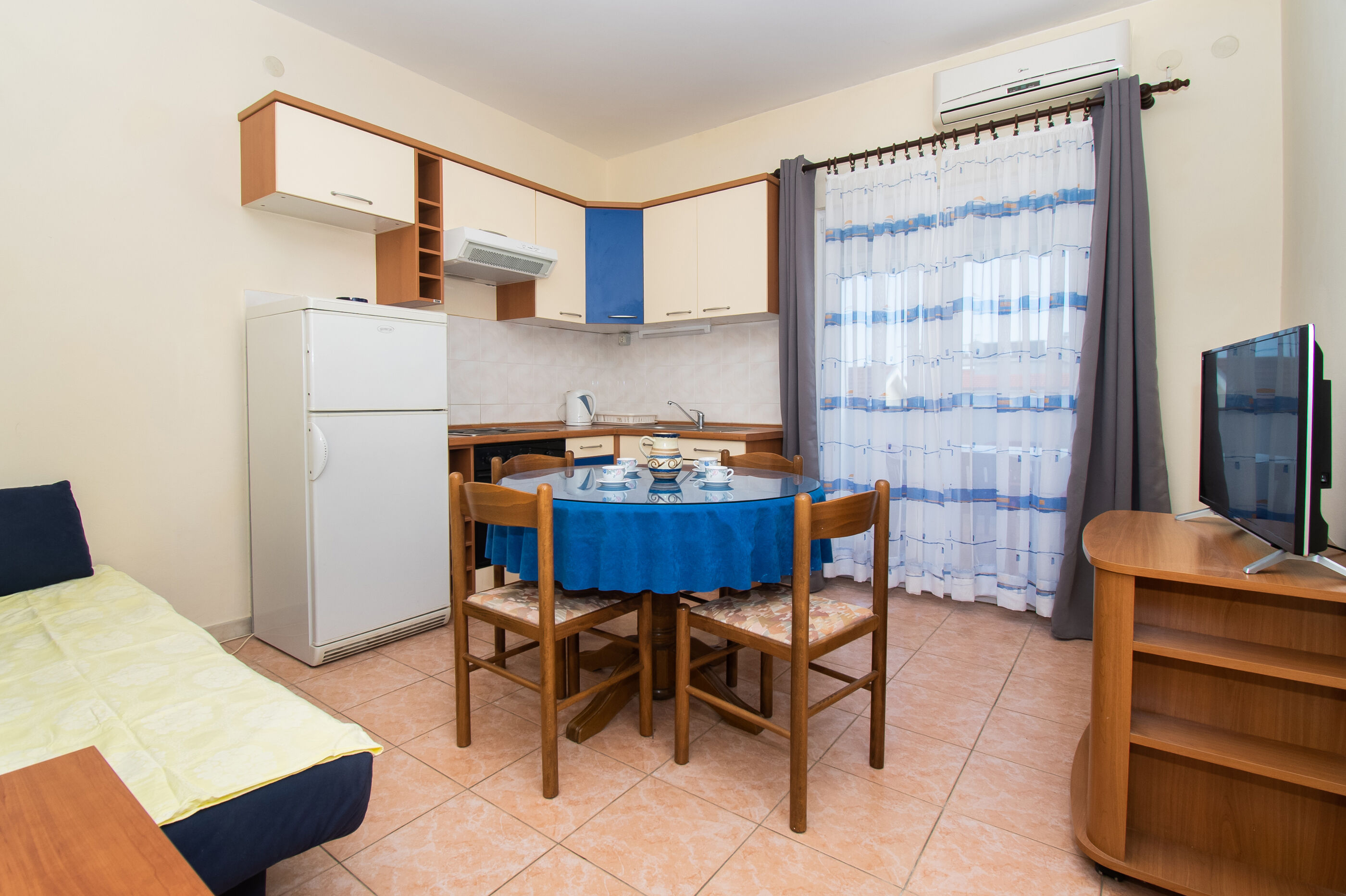 Apartments Fila 28801-A1