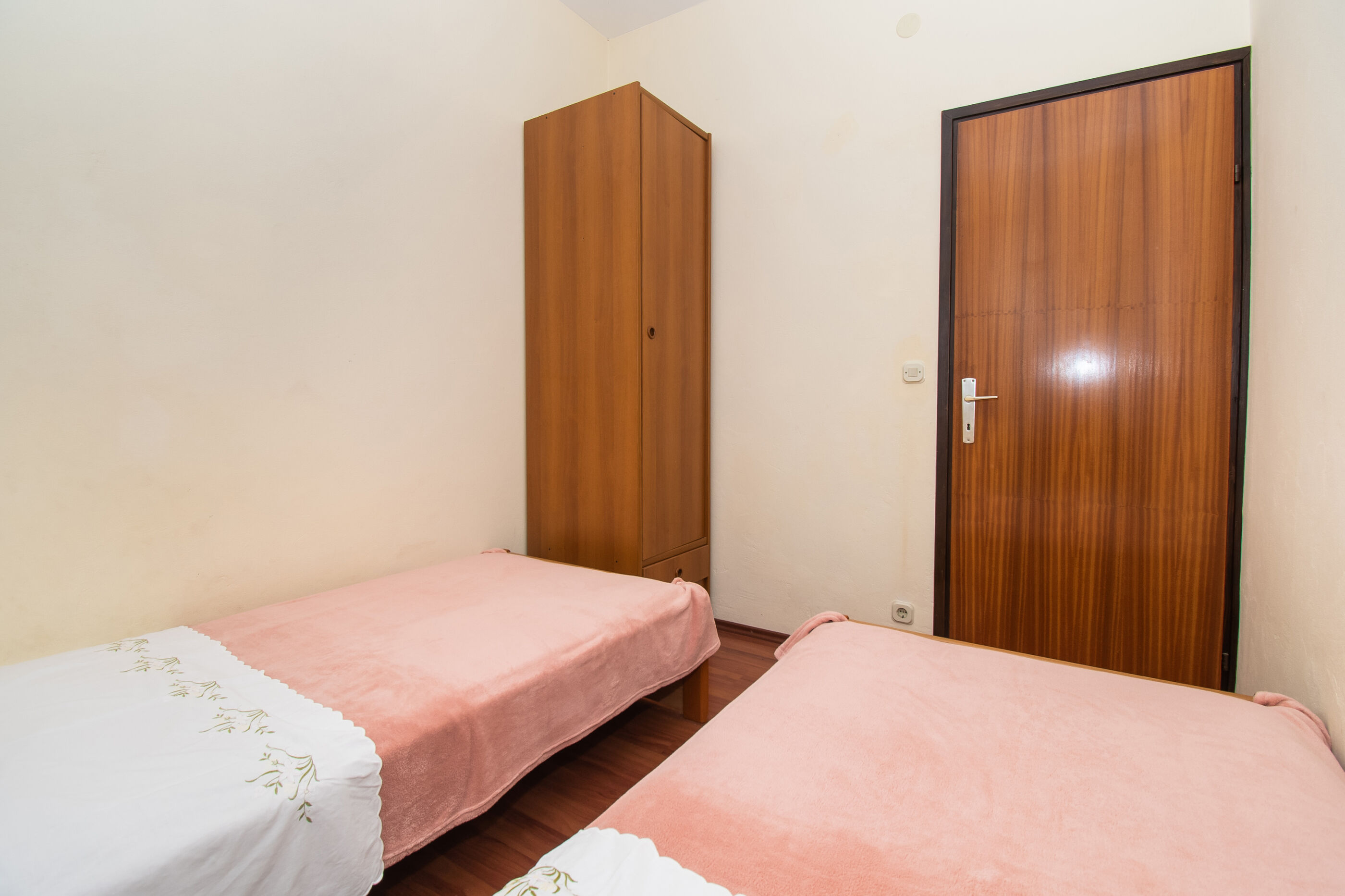 Apartments Fila 28801-A2