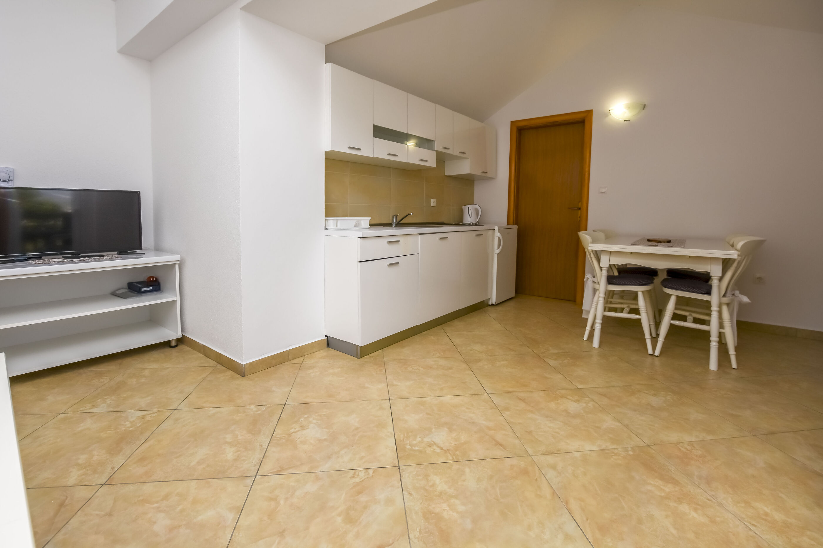 Apartments Periša 27491-A10