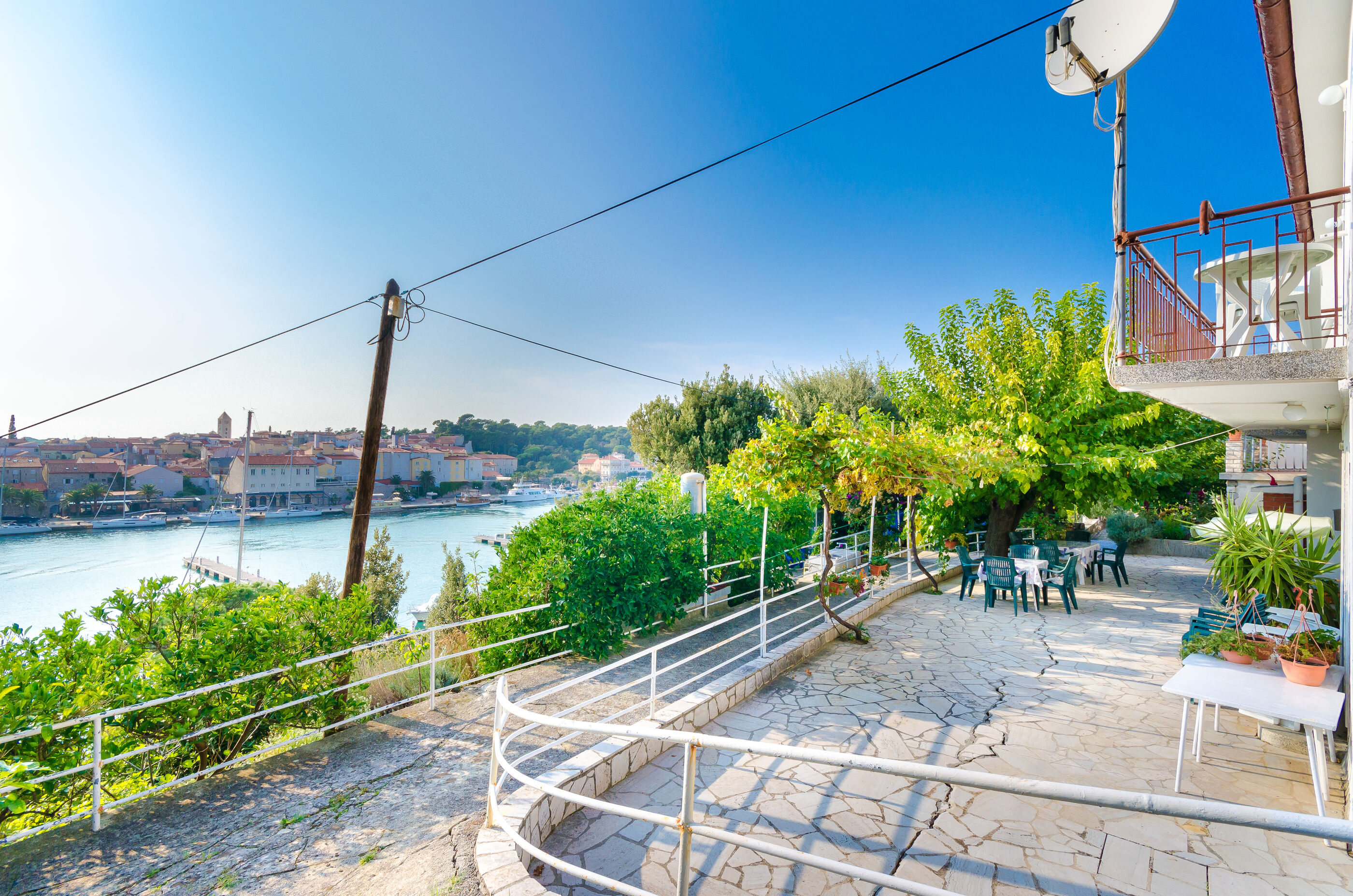 Apartments Zarko Accommodation in Rab