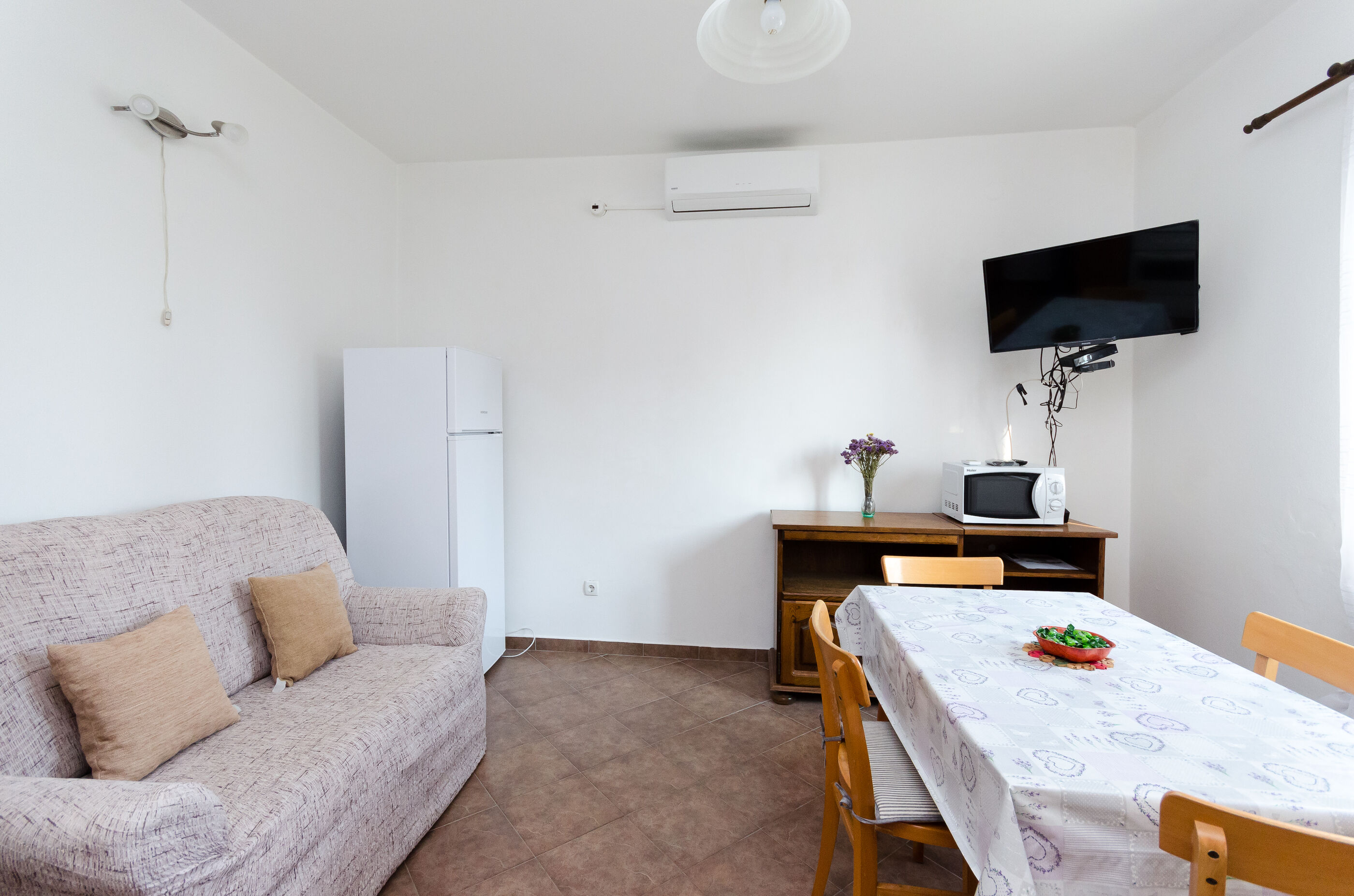 Apartments Zarko 90091-A1