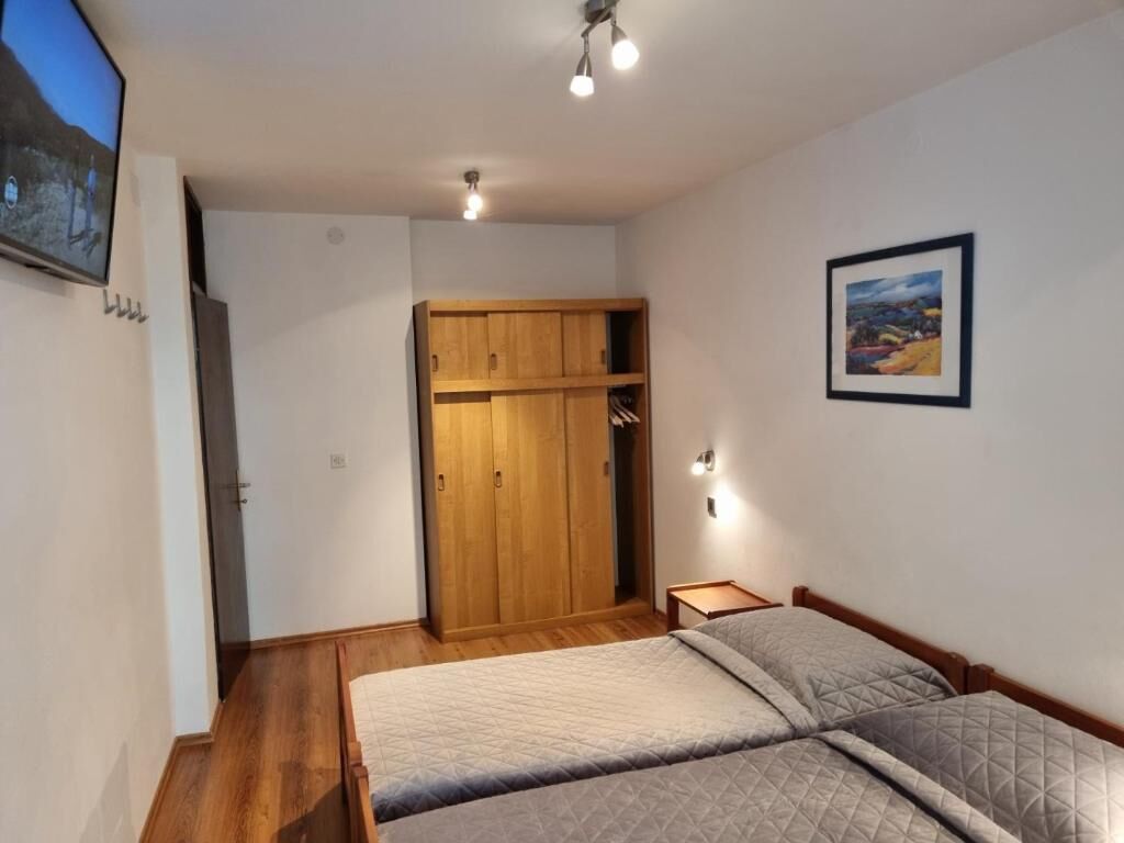 Apartments Cerin 73061-A1