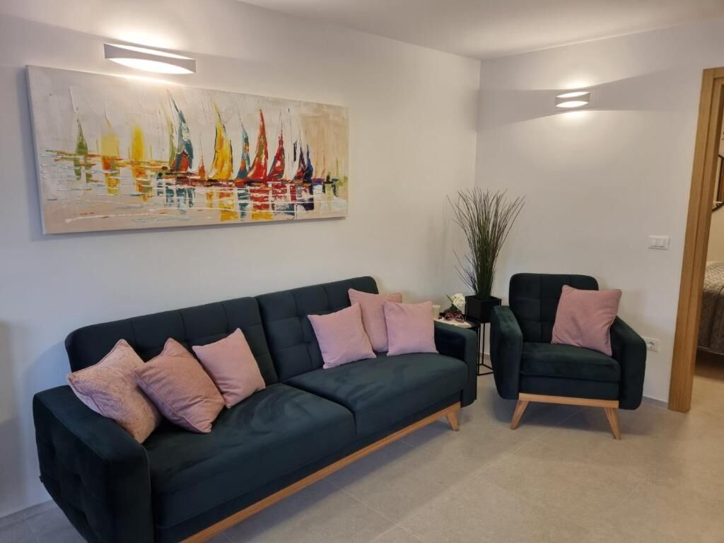 Apartments Cerin 73061-A2