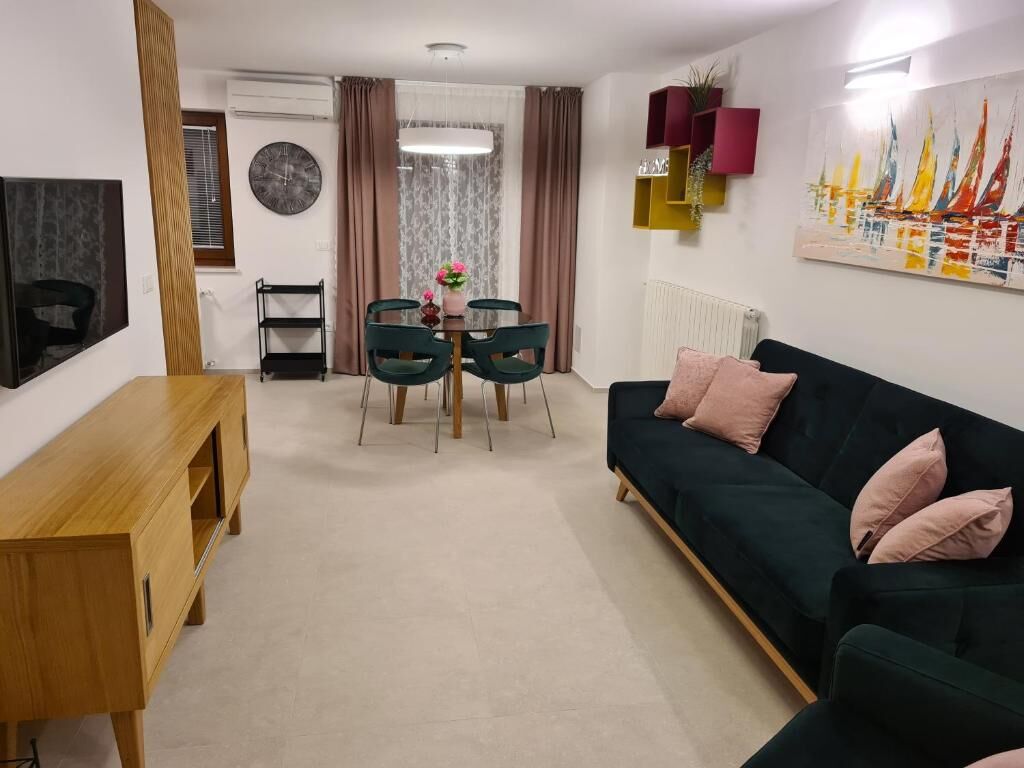 Apartments Cerin 73061-A2