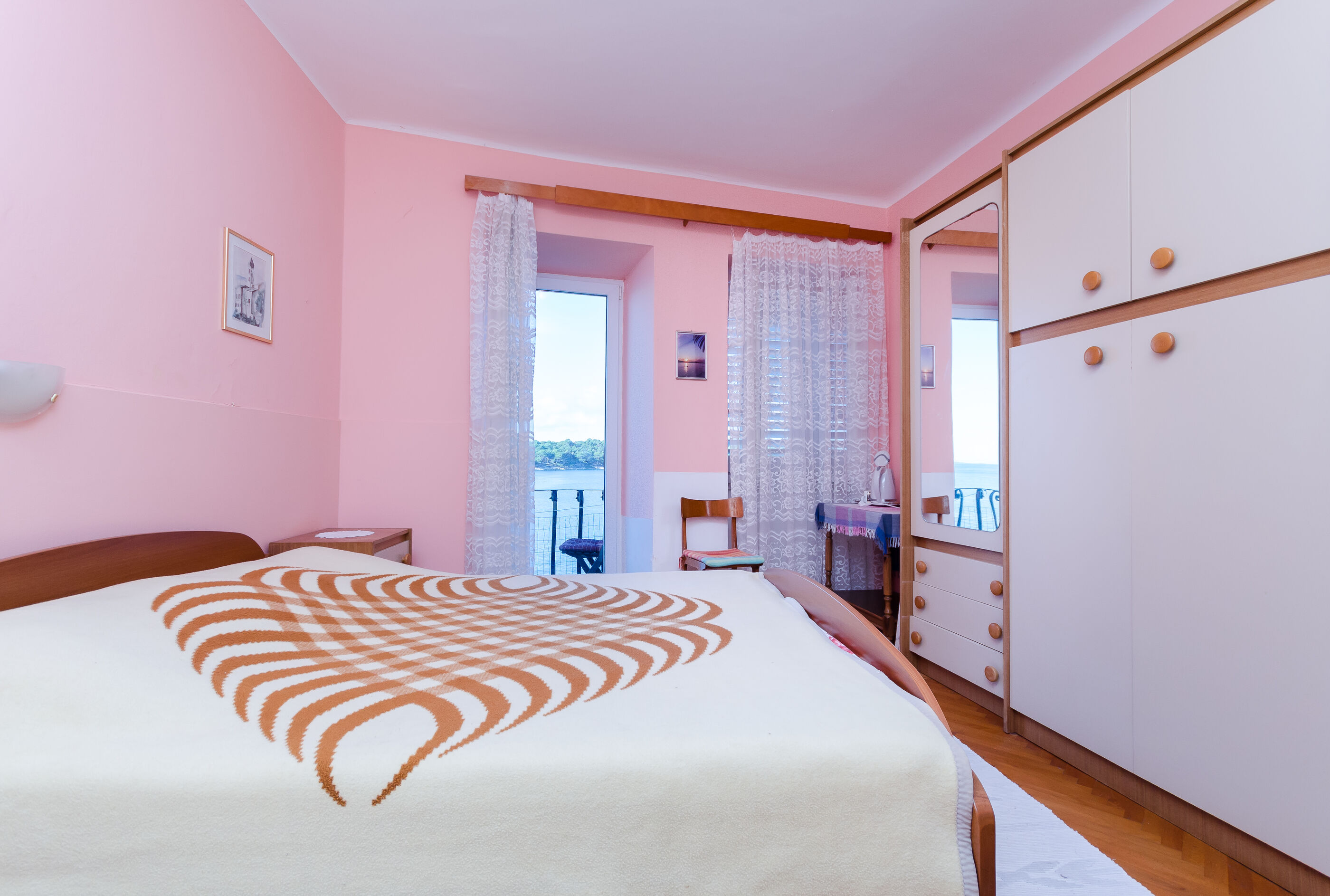 Rooms Sonja P 65042-S2