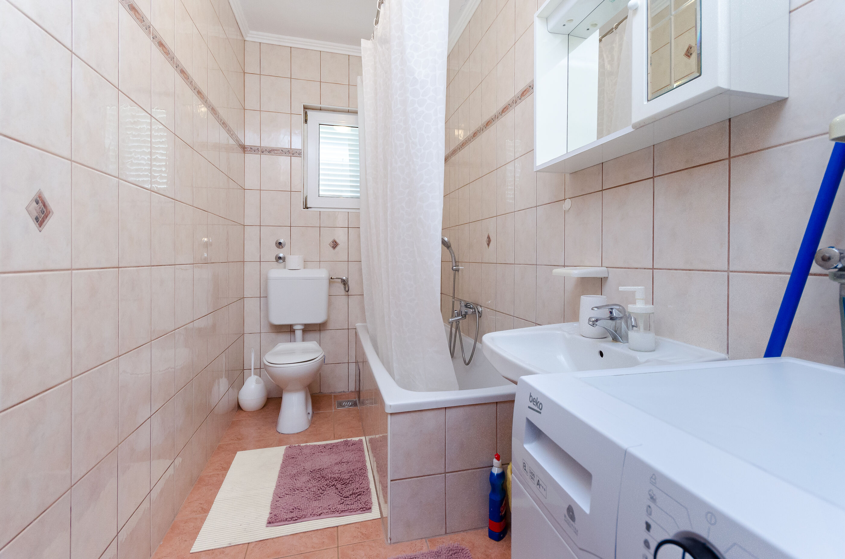 Apartments Marija P Lopar 90211-A1