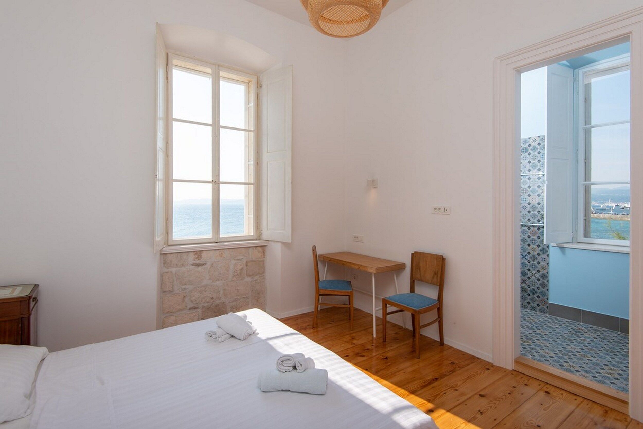 Villa Beachfront V9561-K1