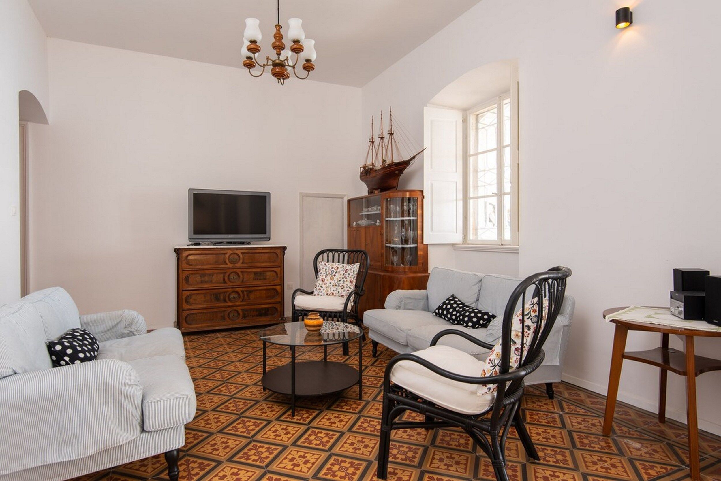 Villa Beachfront V9561-K1