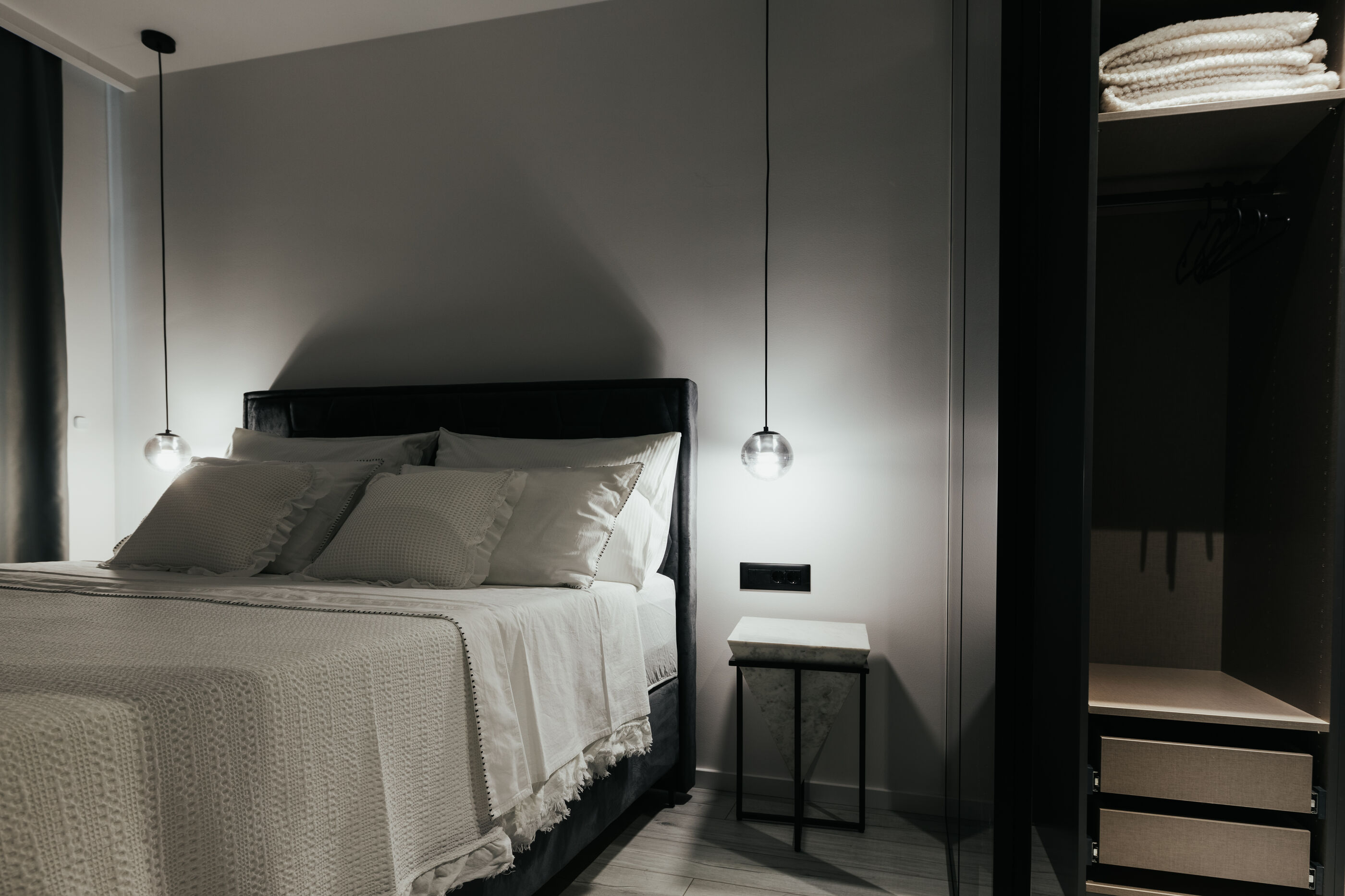 Apartment Black Diamond 90251-A1