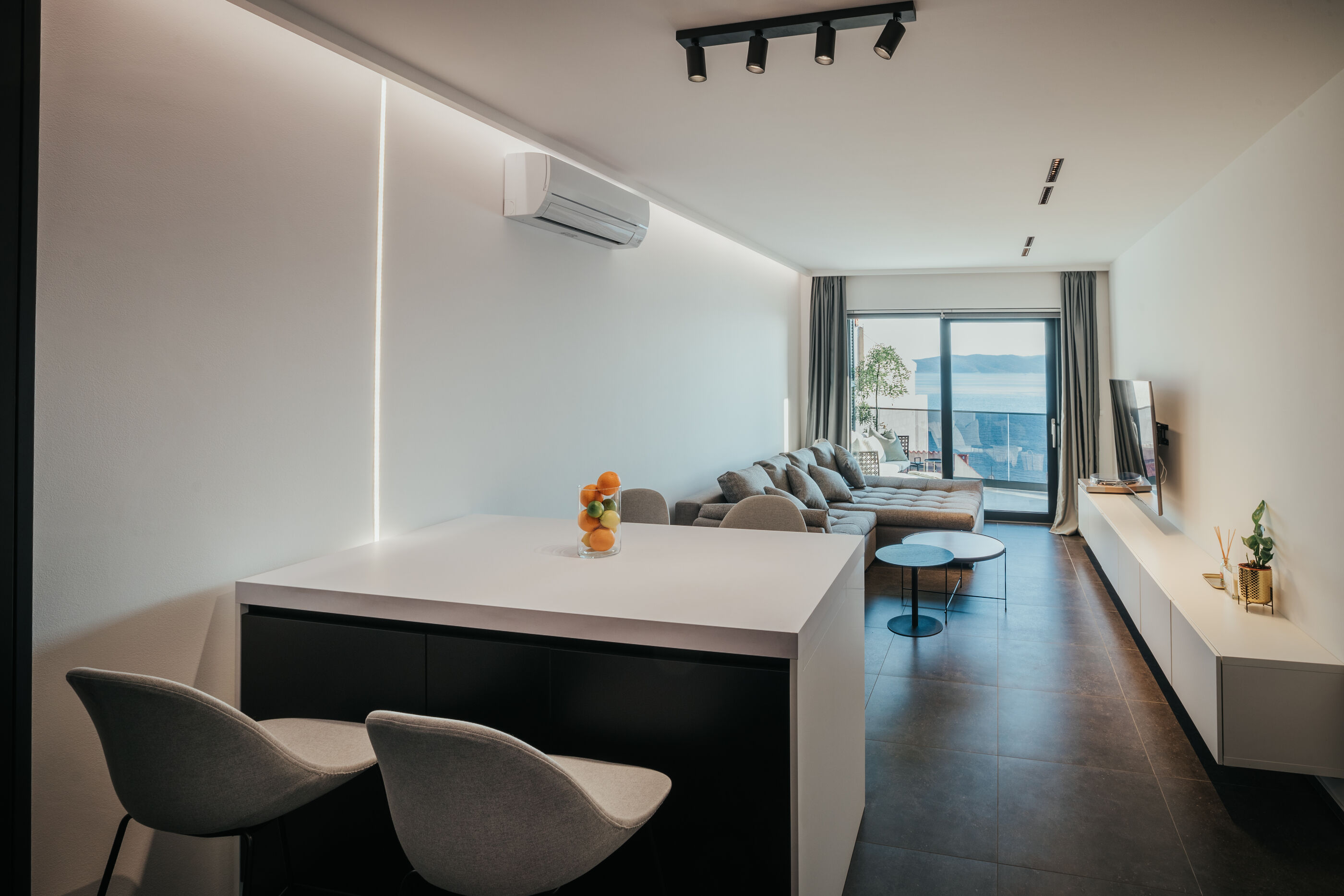 Apartment Black Diamond 90251-A1