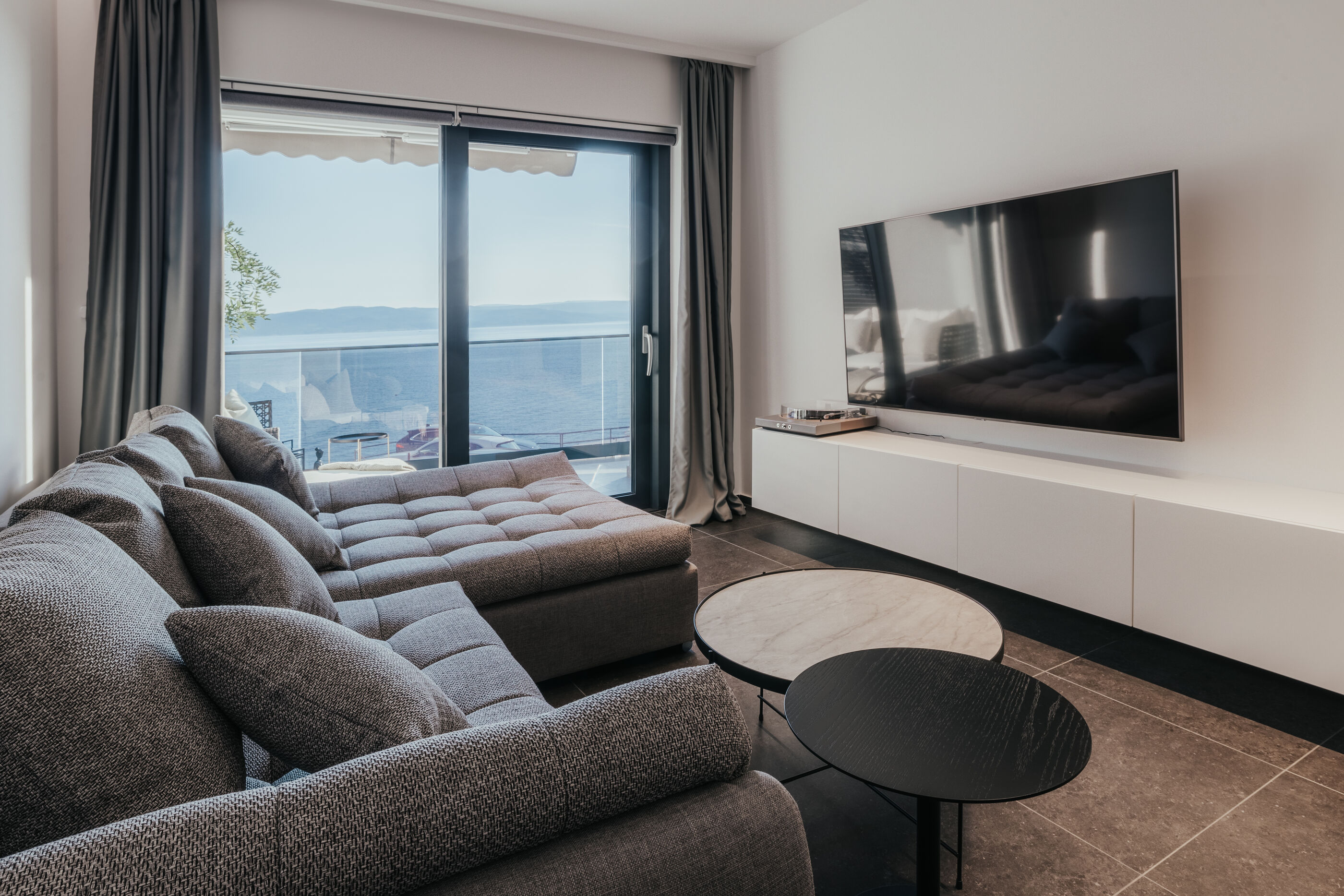 Apartment Black Diamond 90251-A1