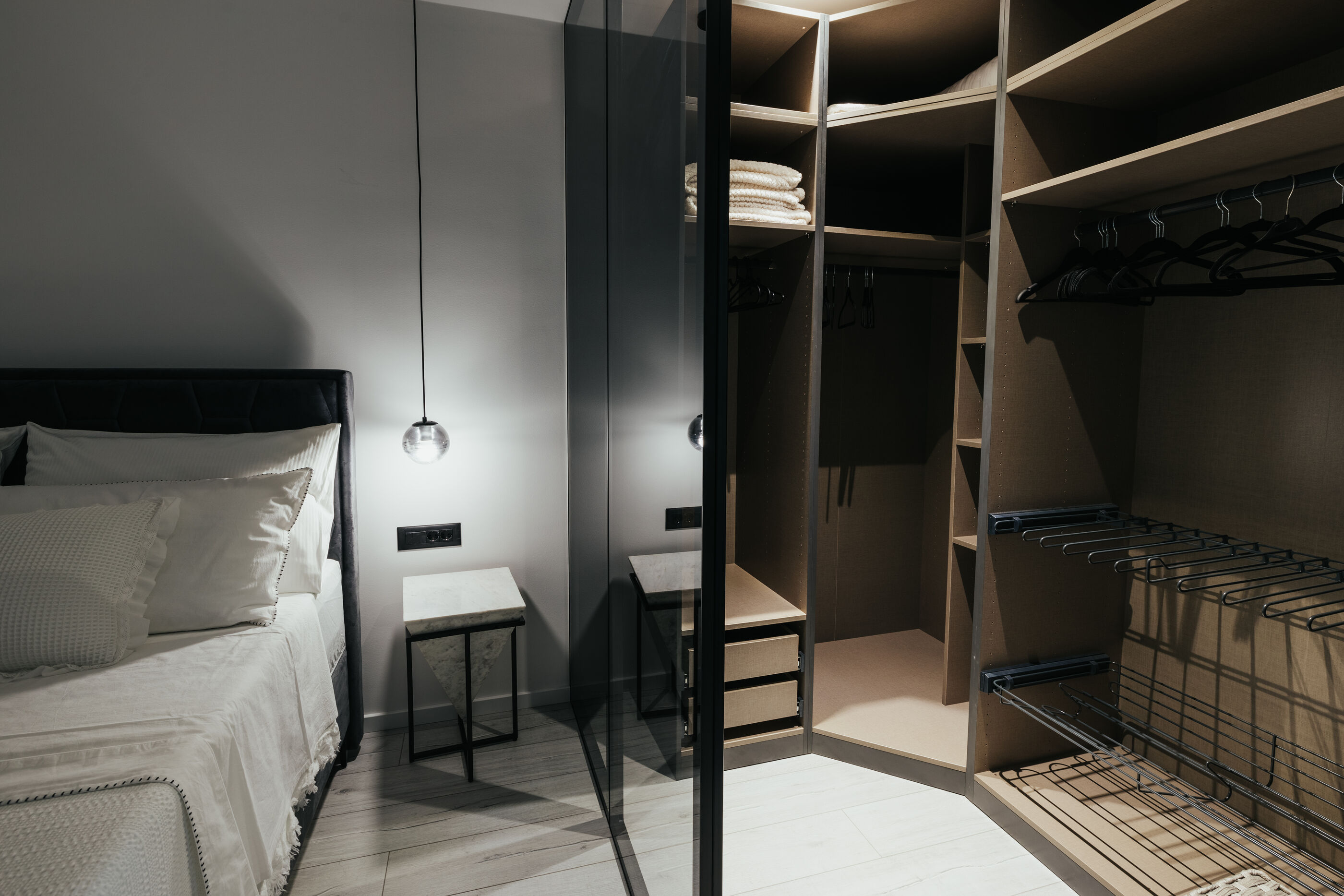 Apartment Black Diamond 90251-A1