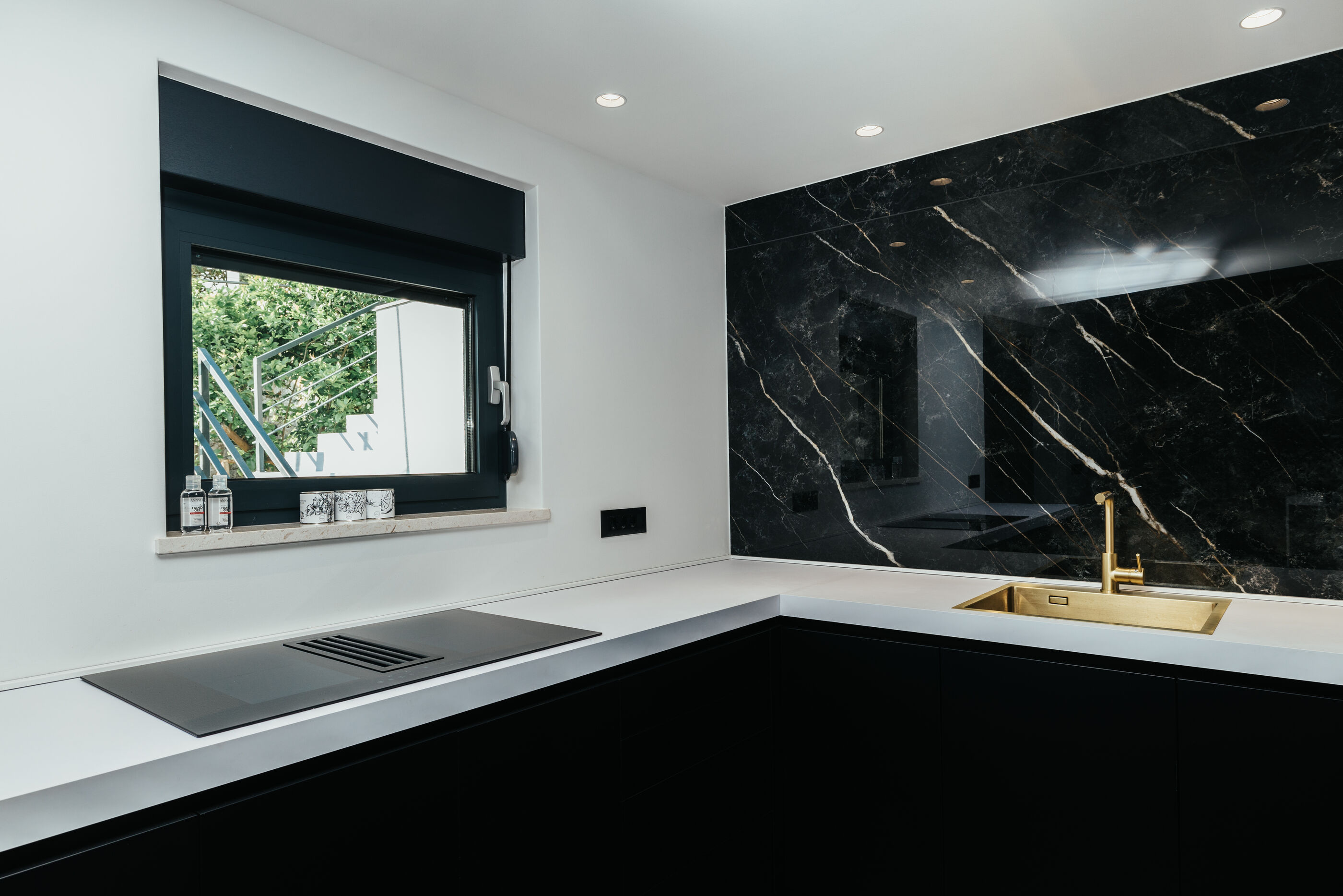Apartment Black Diamond 90251-A1