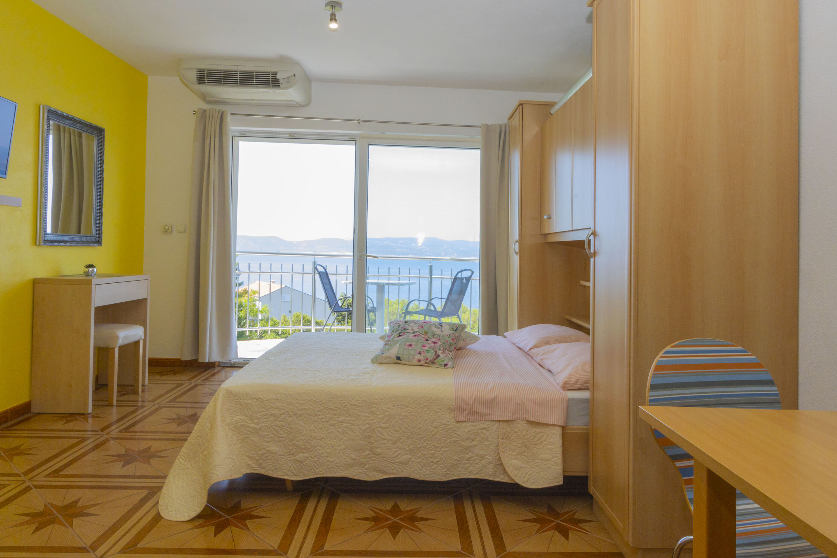 Apartments Dream view 90261-A1