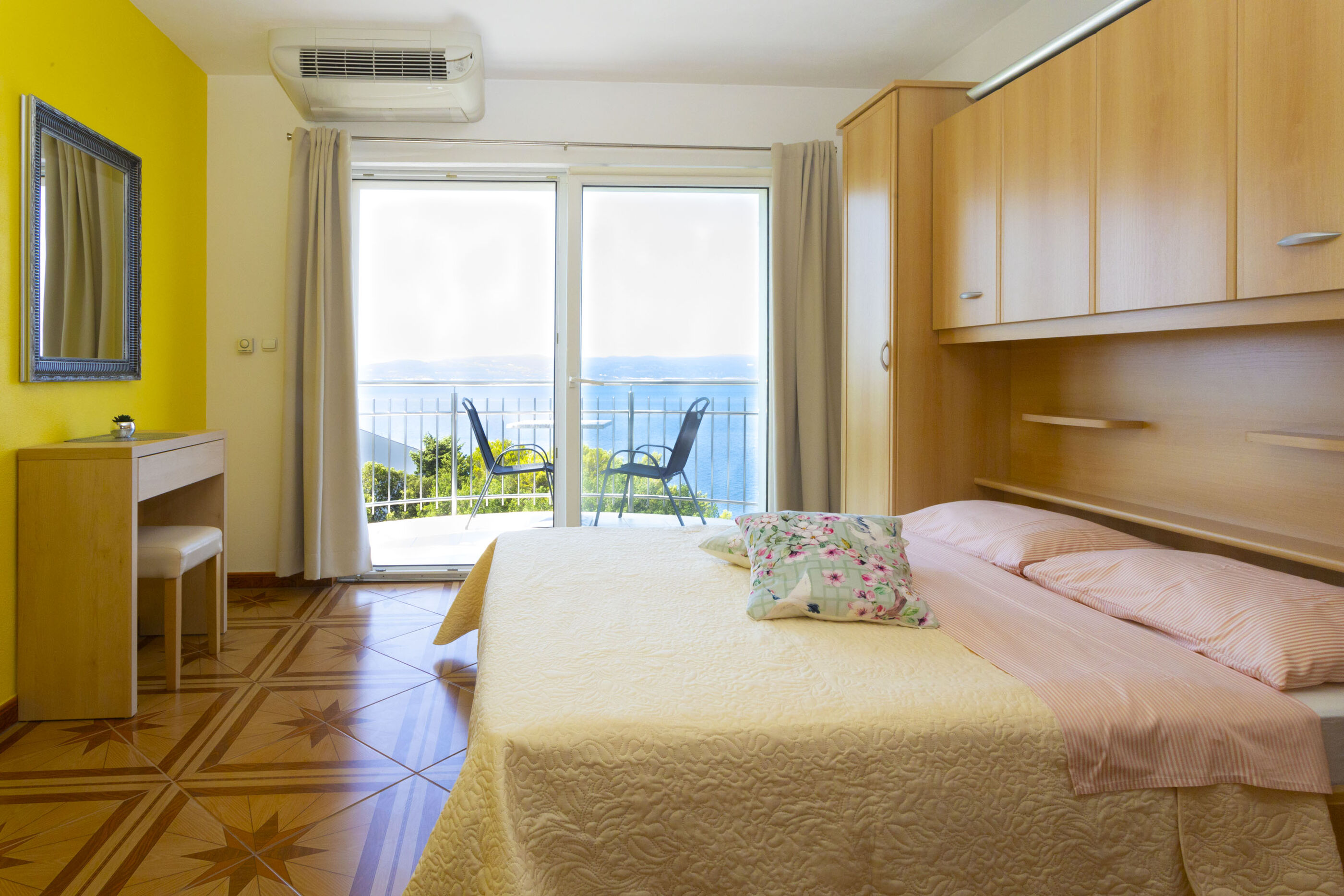 Apartments Dream view 90261-A1